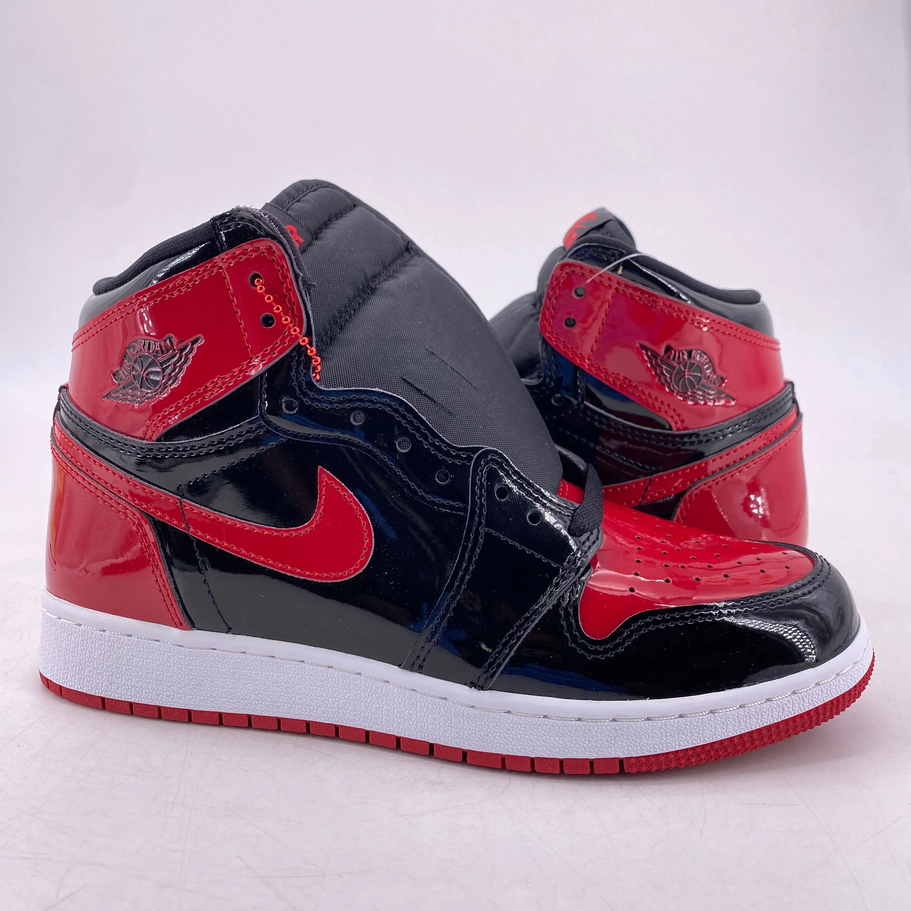 Air Jordan (GS) 1 Retro High OG "Patent Bred" 2021 New Size 6Y