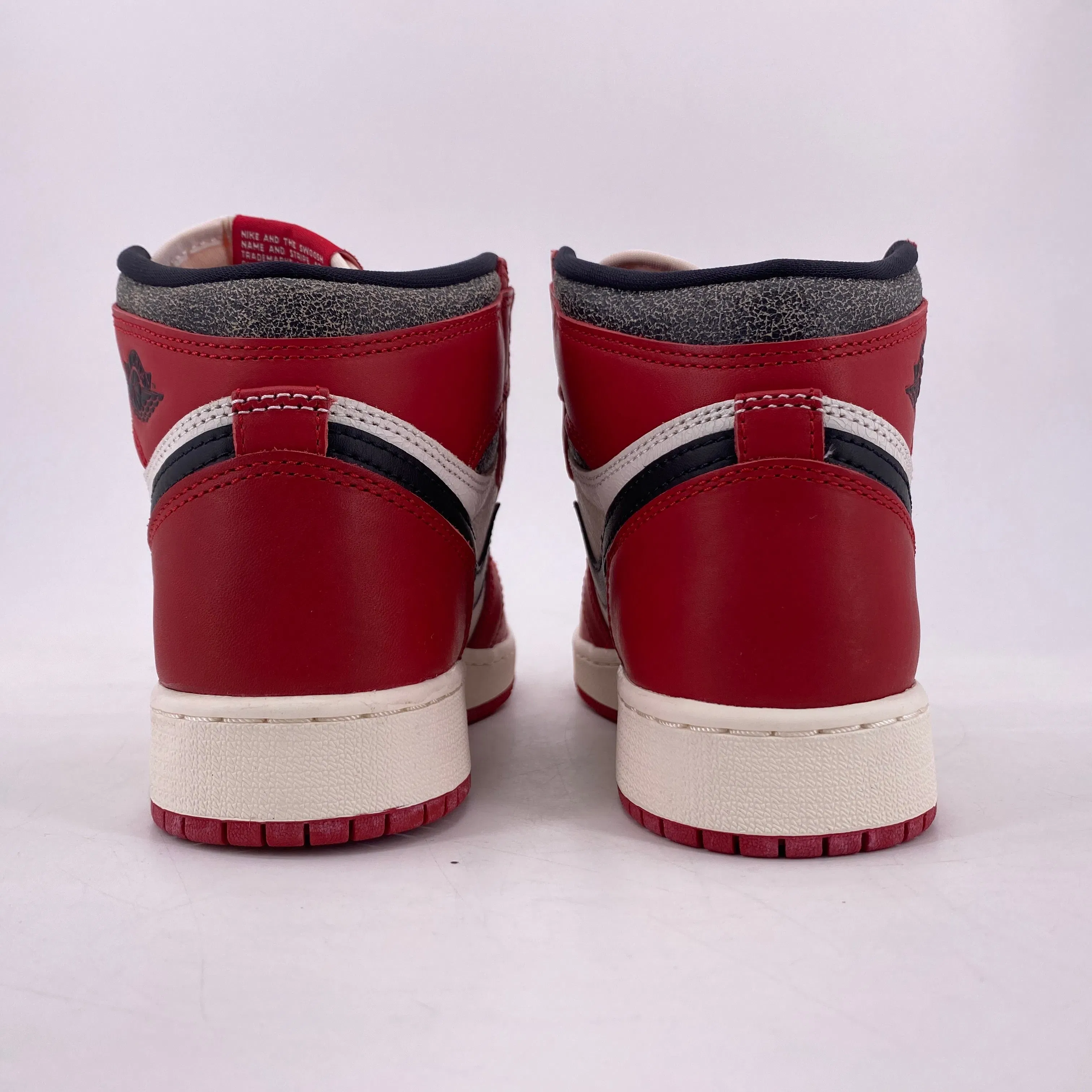 Air Jordan (GS) 1 Retro High OG "Lost And Found" 2022 New Size 5Y