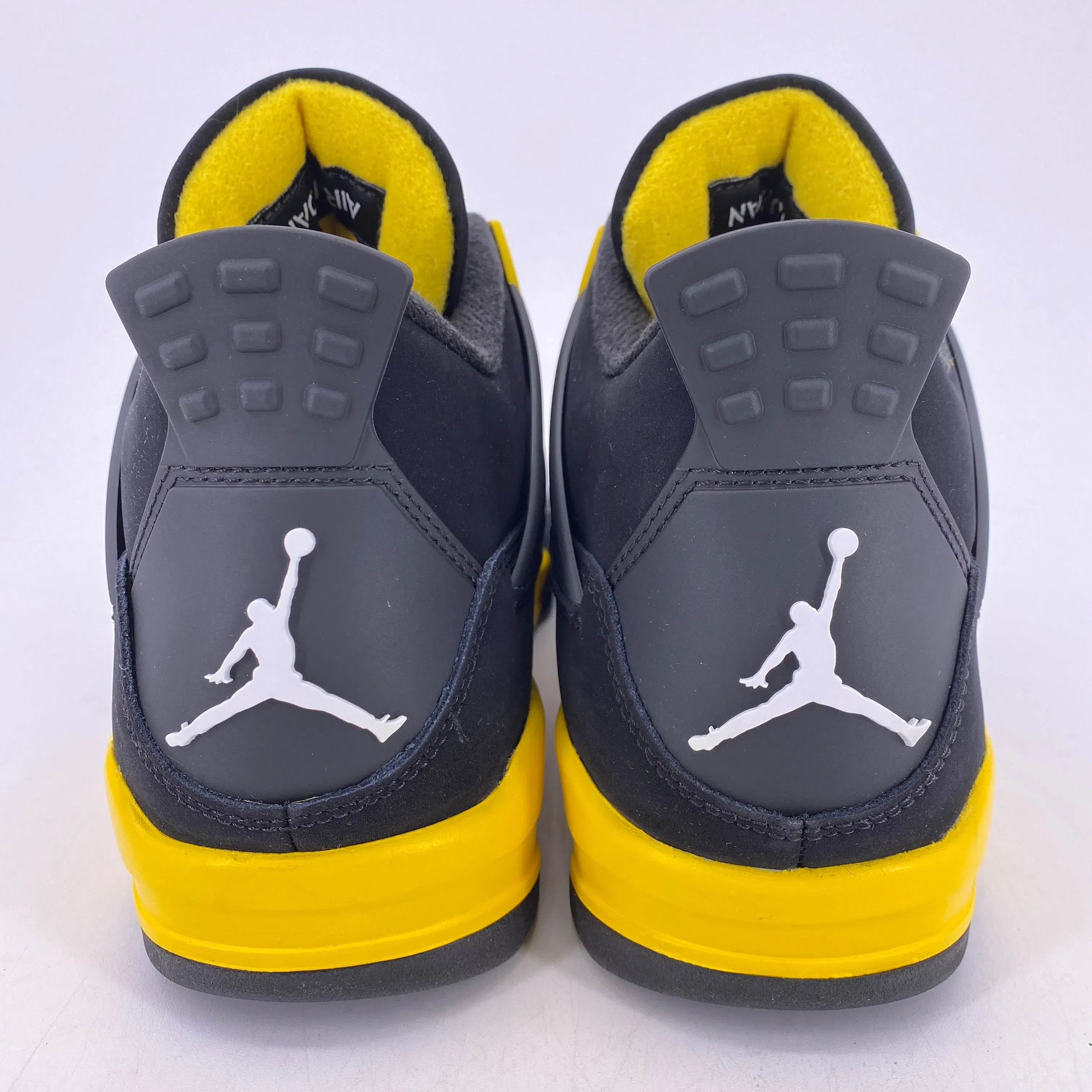 Air Jordan 4 Retro "Thunder" 2023 New Size 9
