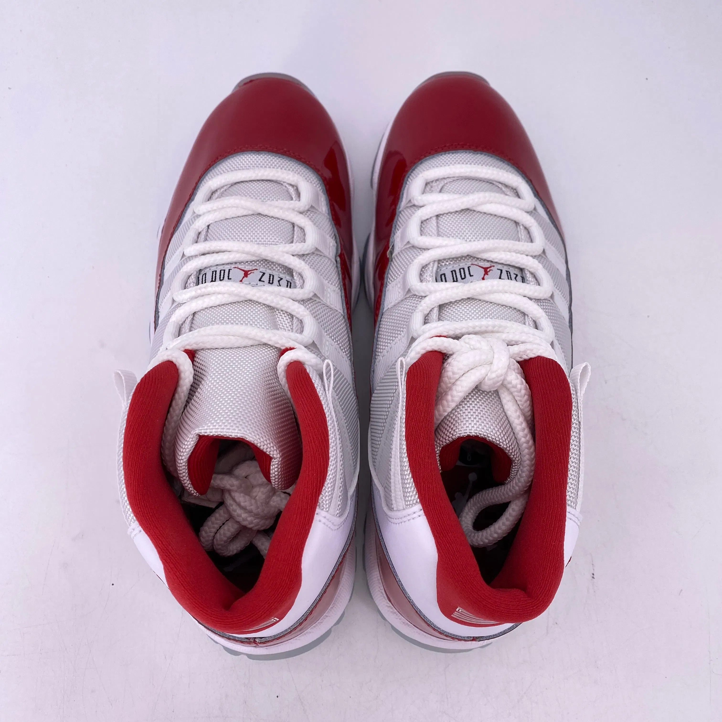 Air Jordan 11 Retro "Cherry" 2022 New Size 8