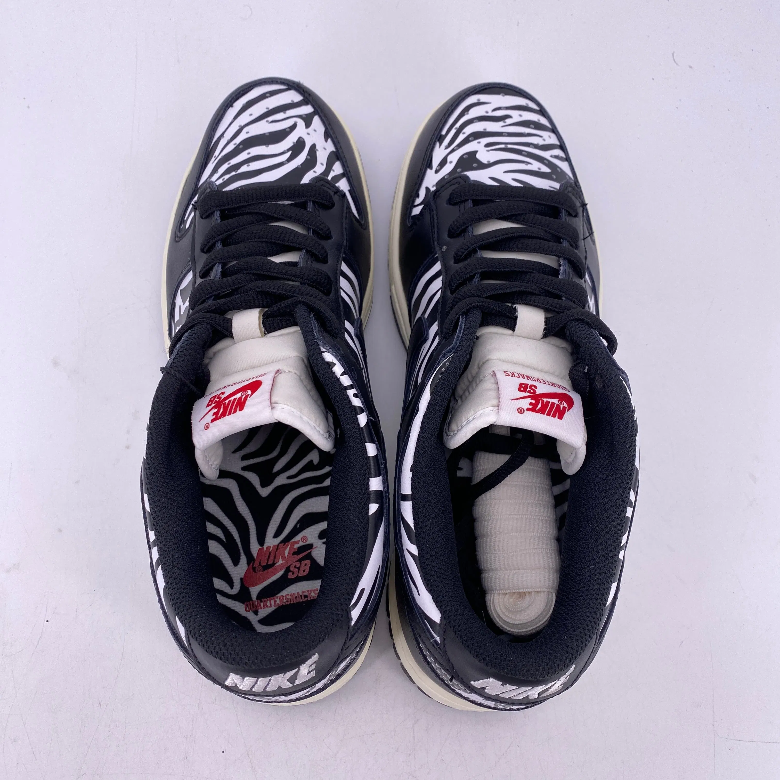 Nike SB Dunk Low "Quartersnacks Zebra" 2021 New Size 9.5