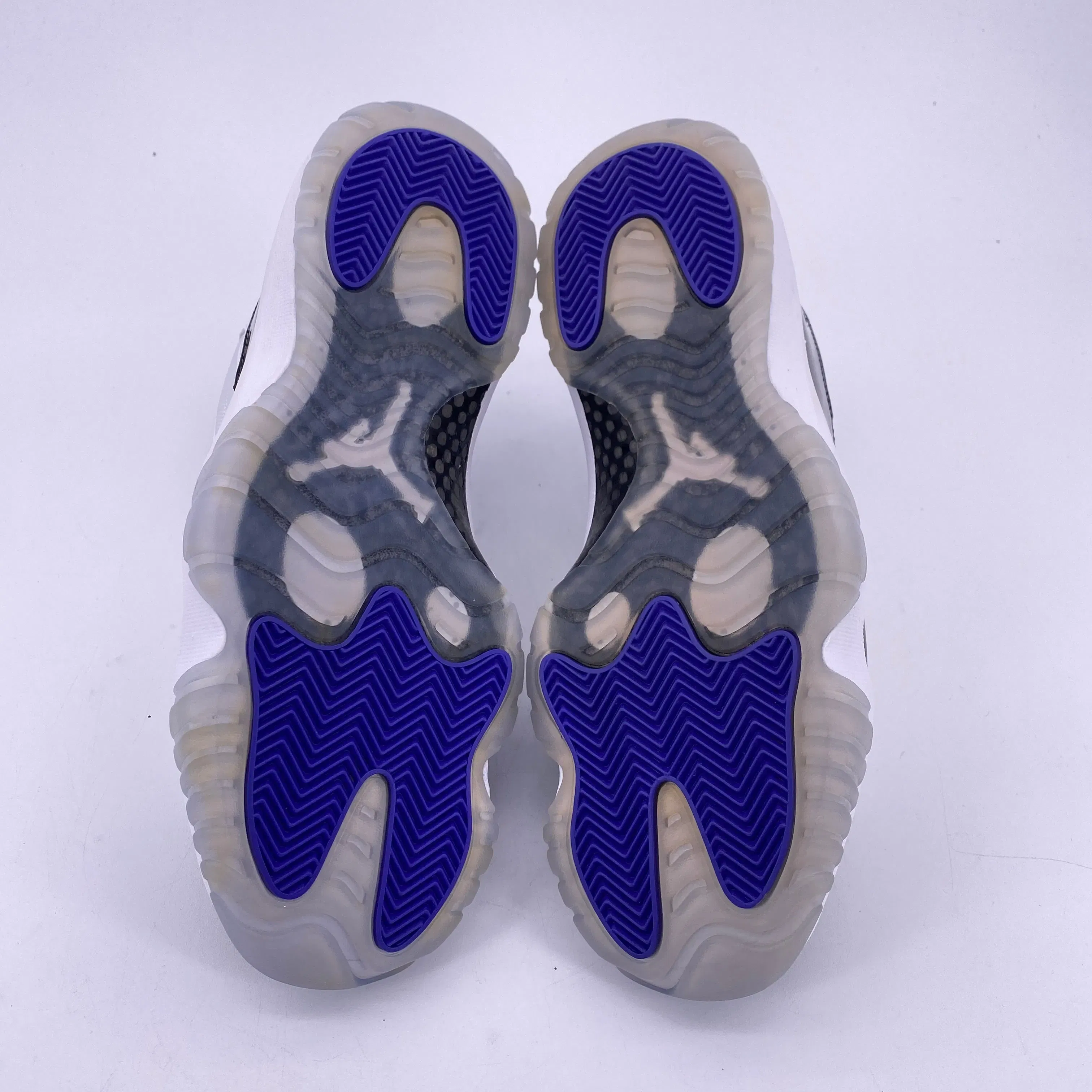 Air Jordan 11 Retro "Concord" 2018 New Size 9