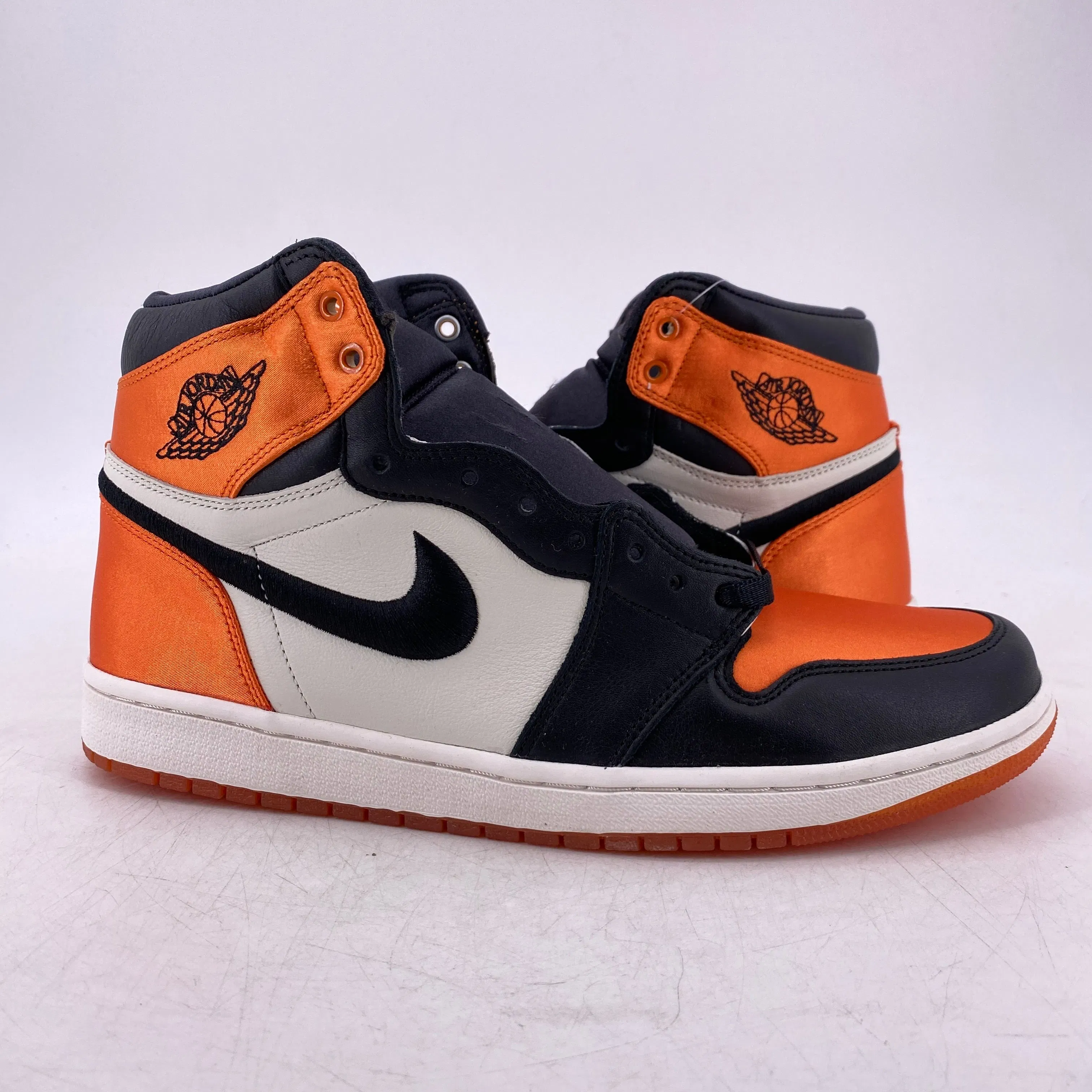 Air Jordan (W) 1 Retro High OG "Satin Sbb" 2018 New Size 12W