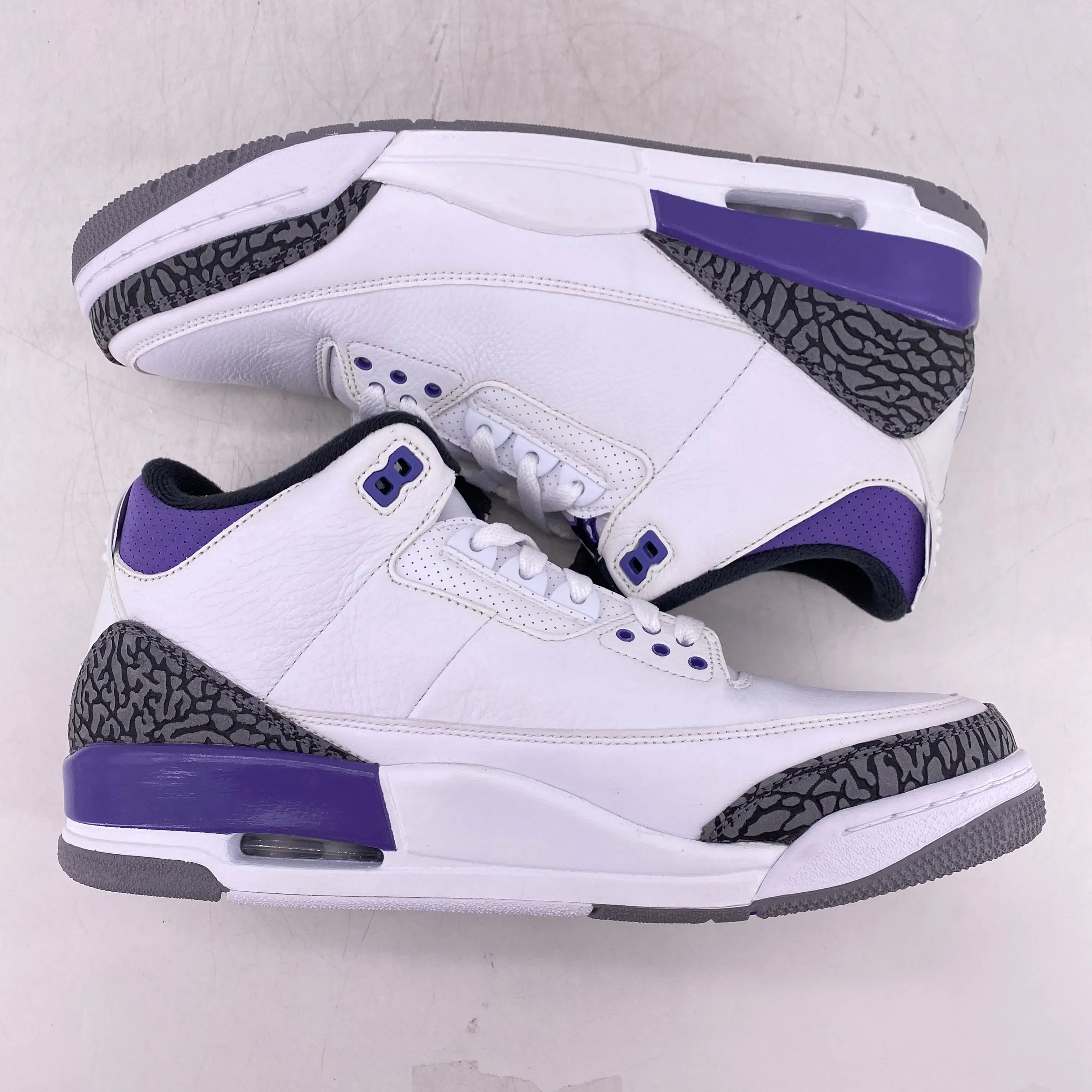 Air Jordan 3 Retro "Dark Iris" 2022 New Size 11