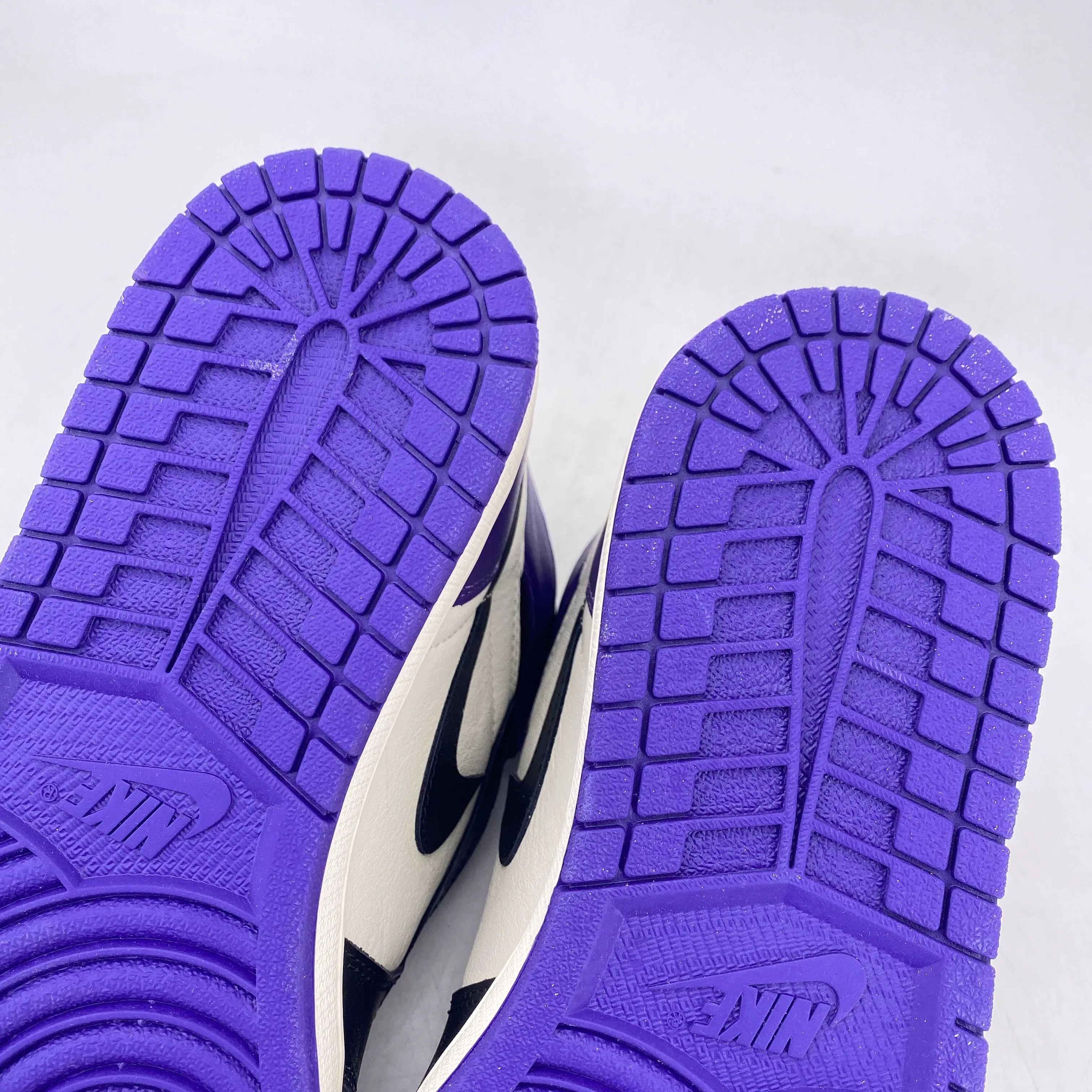 Air Jordan 1 Retro High OG "Court Purple" 2018 New Size 11