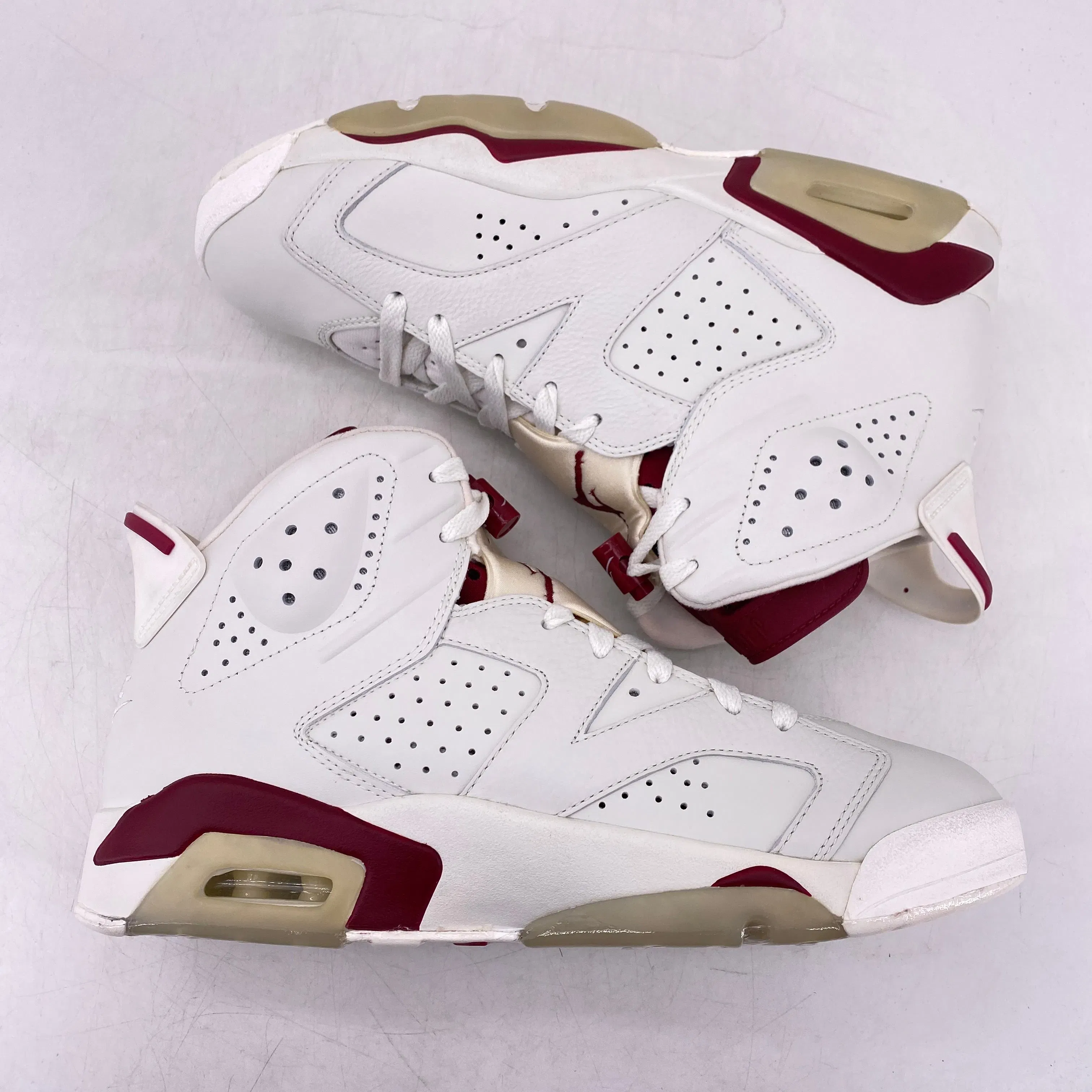 Air Jordan 6 Retro "Maroon" 2015 New Size 9.5