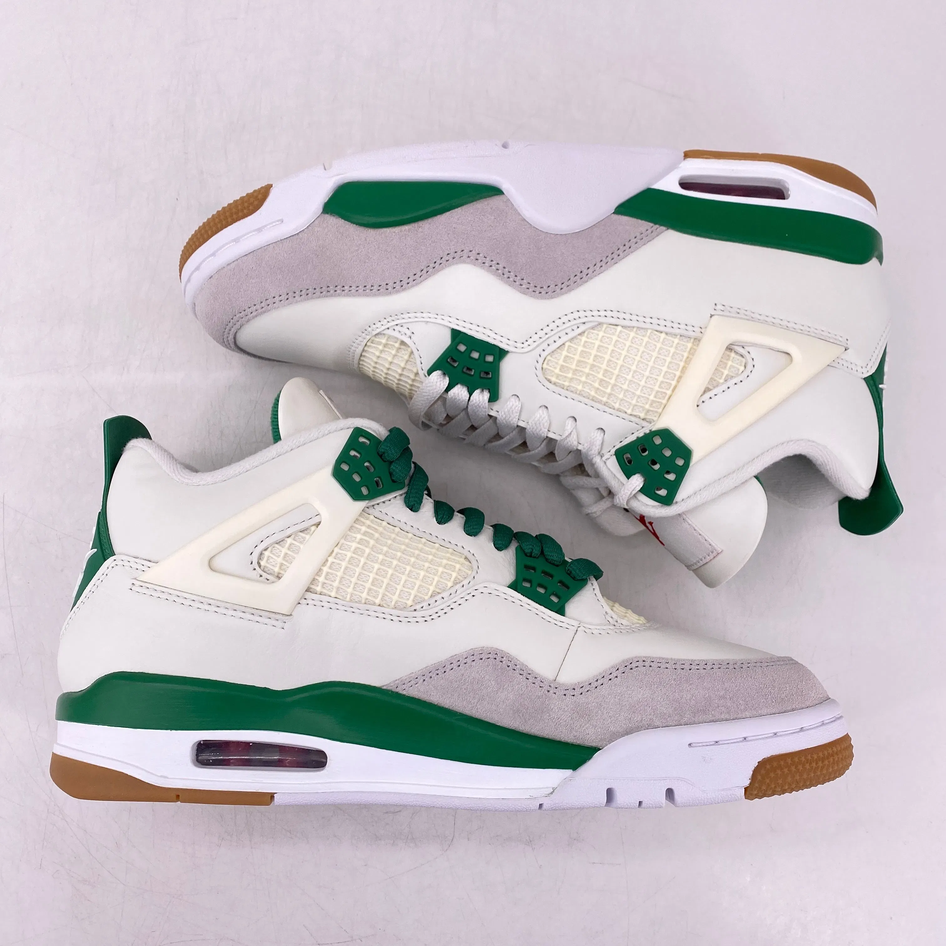 Air Jordan 4 Retro "Pine Green" 2023 New (Cond) Size 9.5