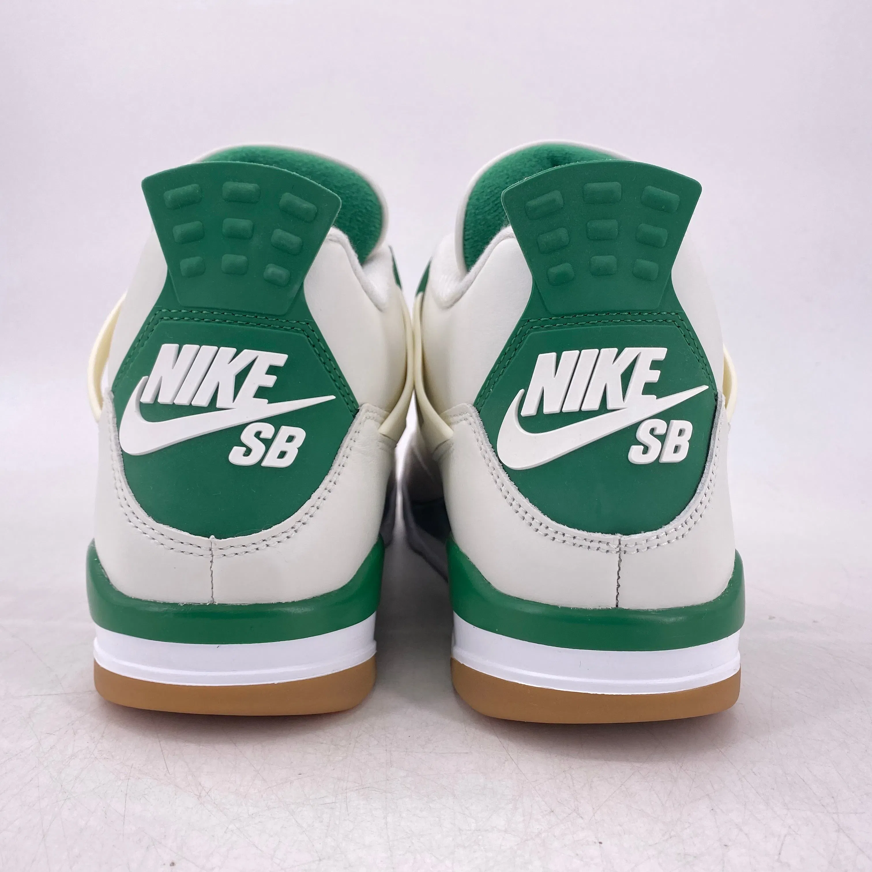Air Jordan 4 Retro "Pine Green" 2023 New (Cond) Size 9.5