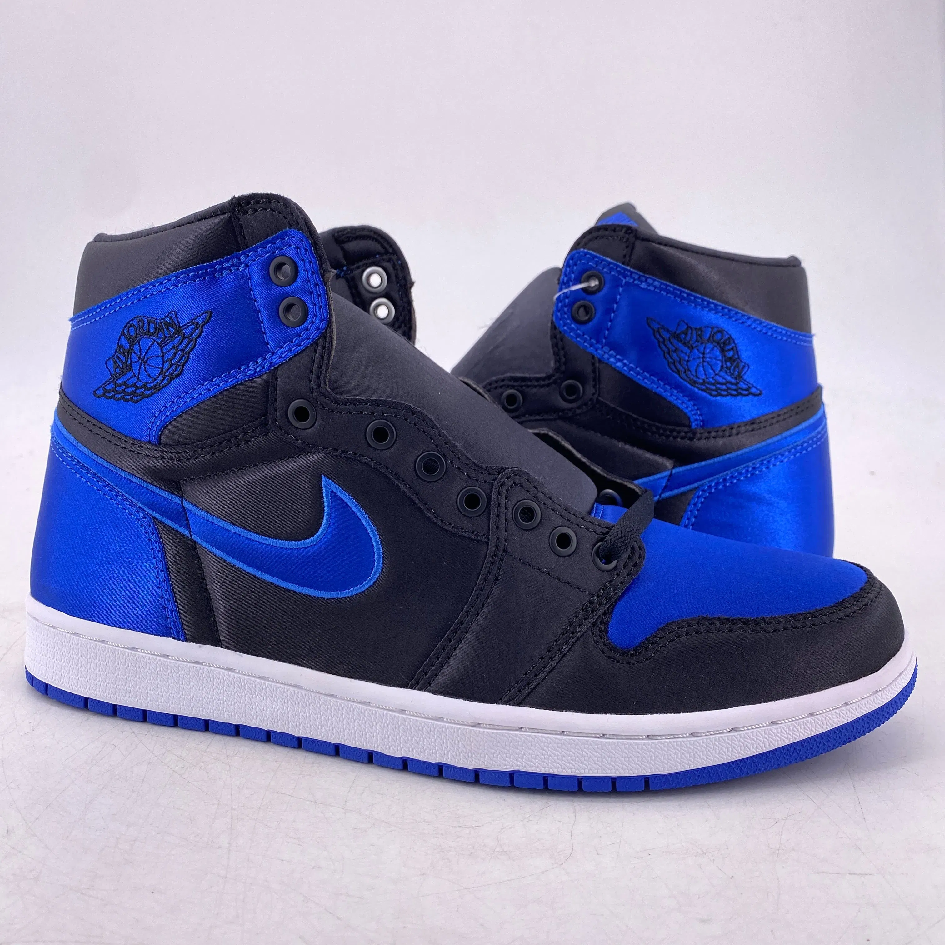 Air Jordan 1 Retro High OG "Satin Royal" 2017 New Size 11
