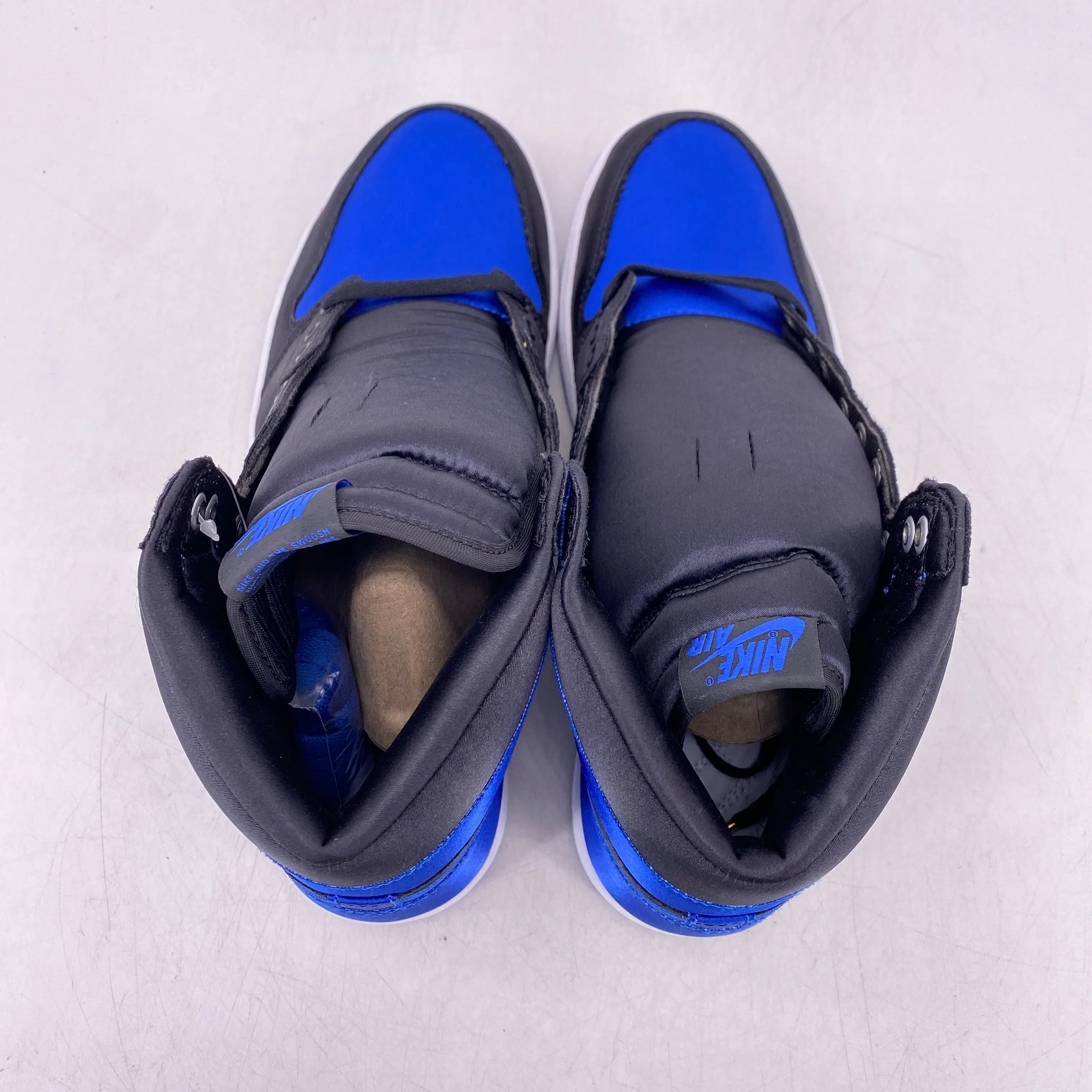 Air Jordan 1 Retro High OG "Satin Royal" 2017 New Size 11