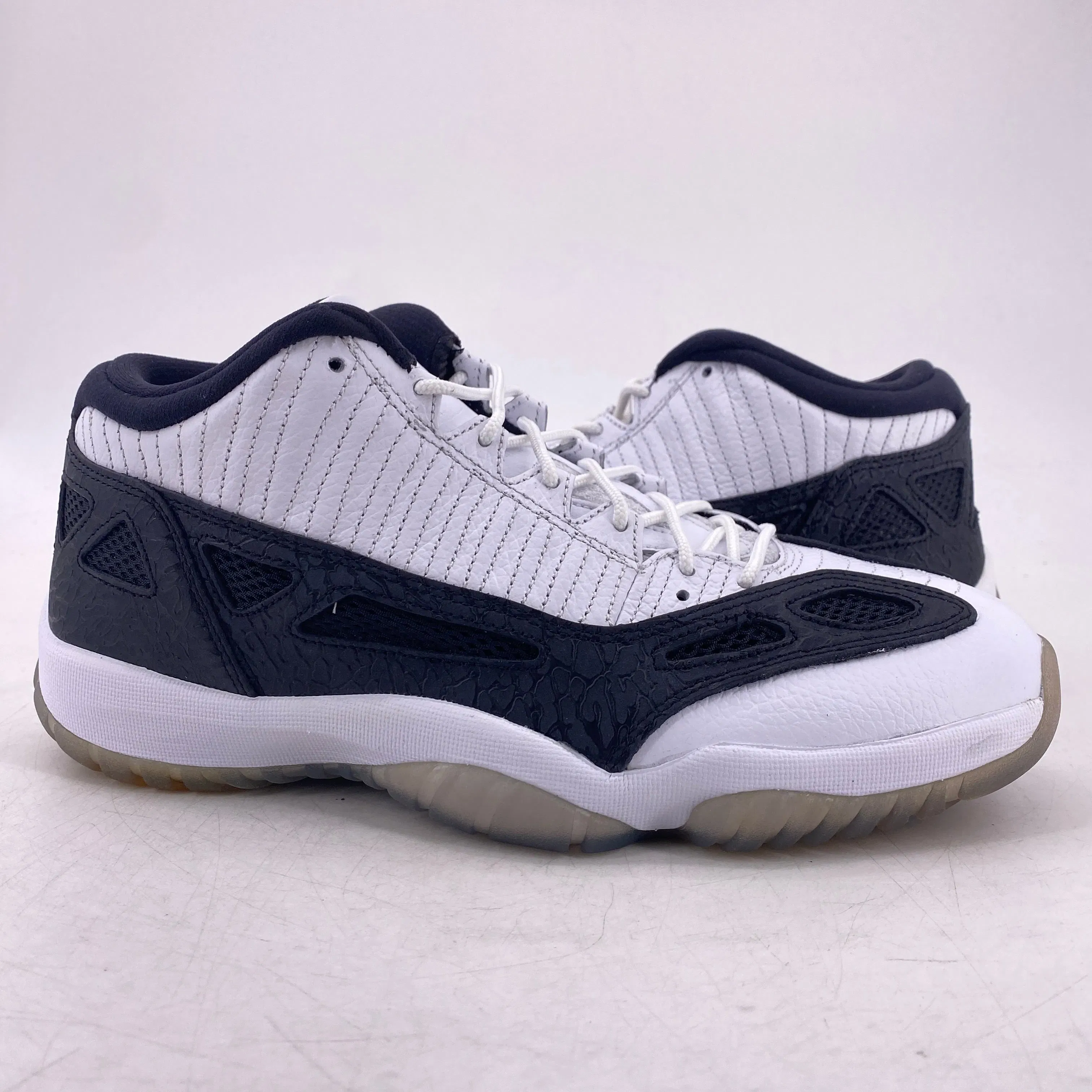 Air Jordan 11 Retro Low "White Black" 2011 New Size 10
