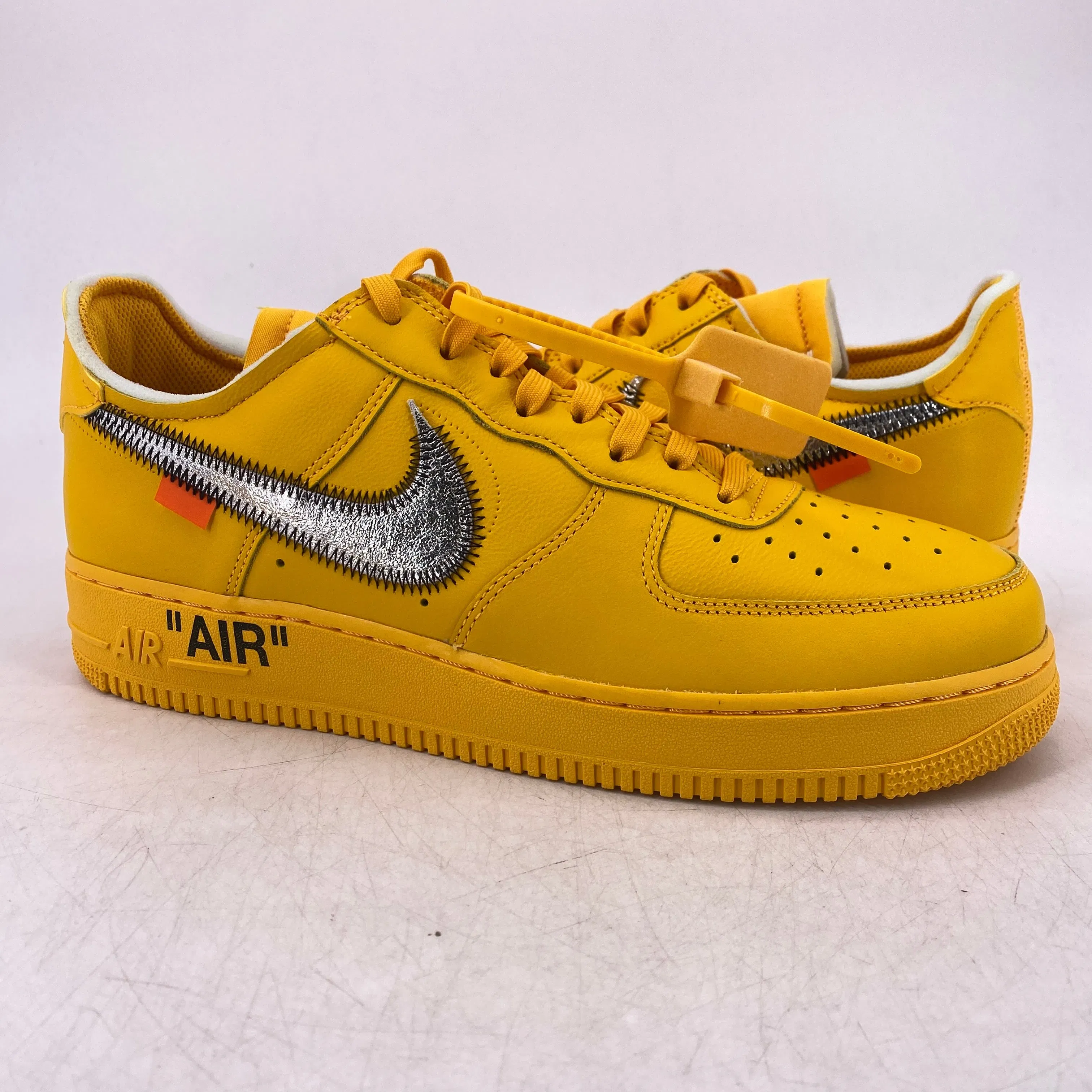 Nike Air Force 1 Low / OW "University Gold" 2021 New Size 10