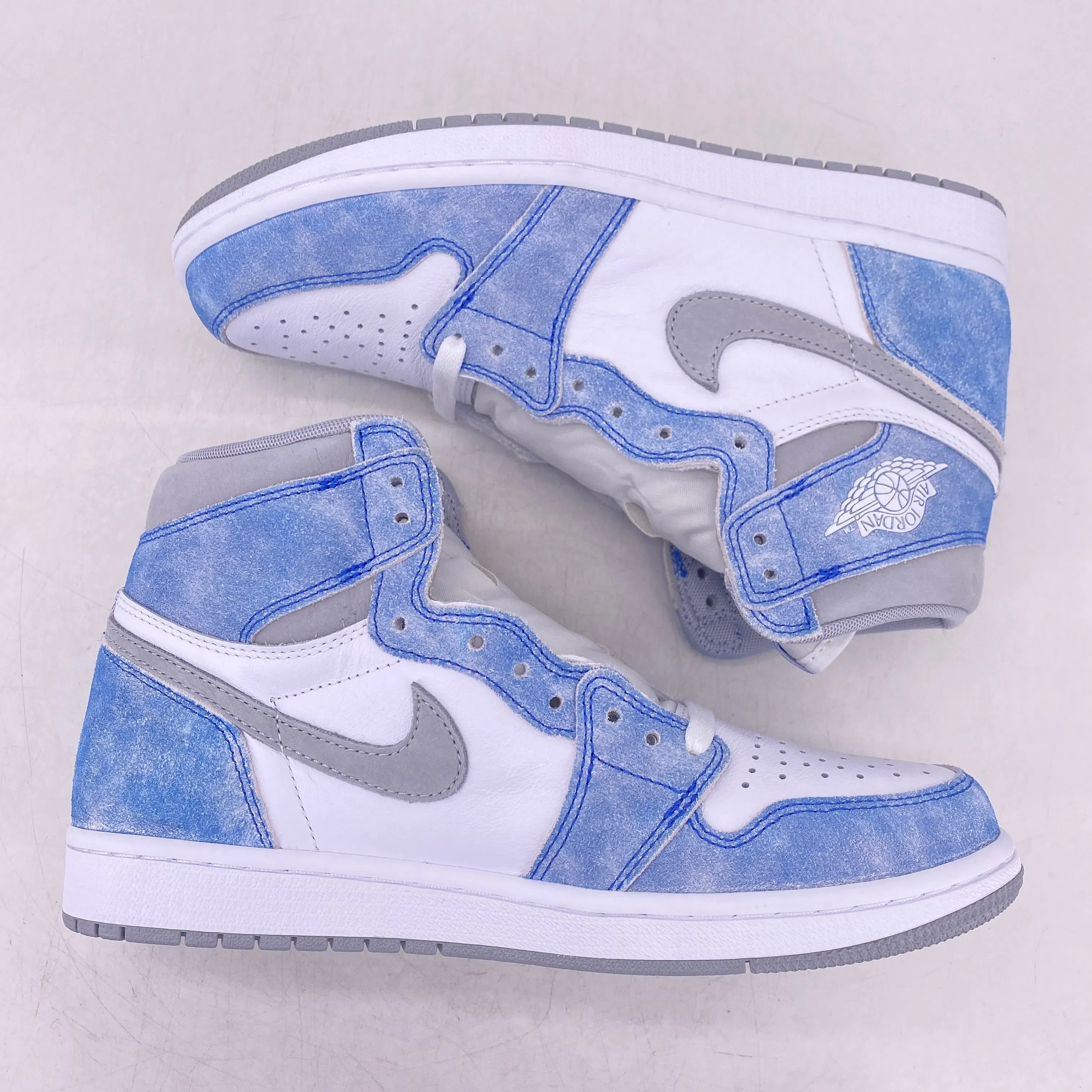 Air Jordan 1 Retro High OG "Hyper Royal" 2021 New Size 9