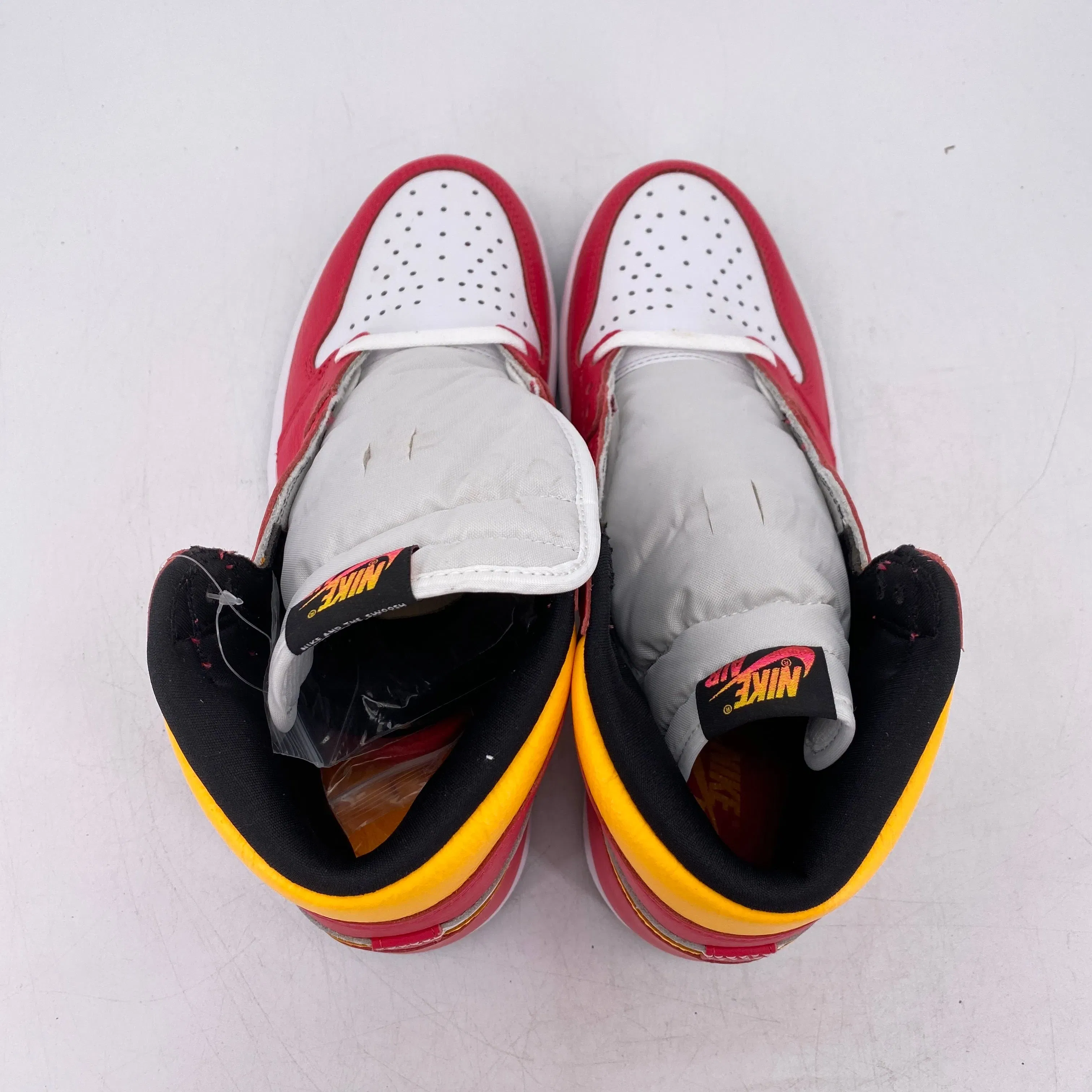 Air Jordan 1 Retro High OG "Light Fusion Red" 2021 New Size 10.5