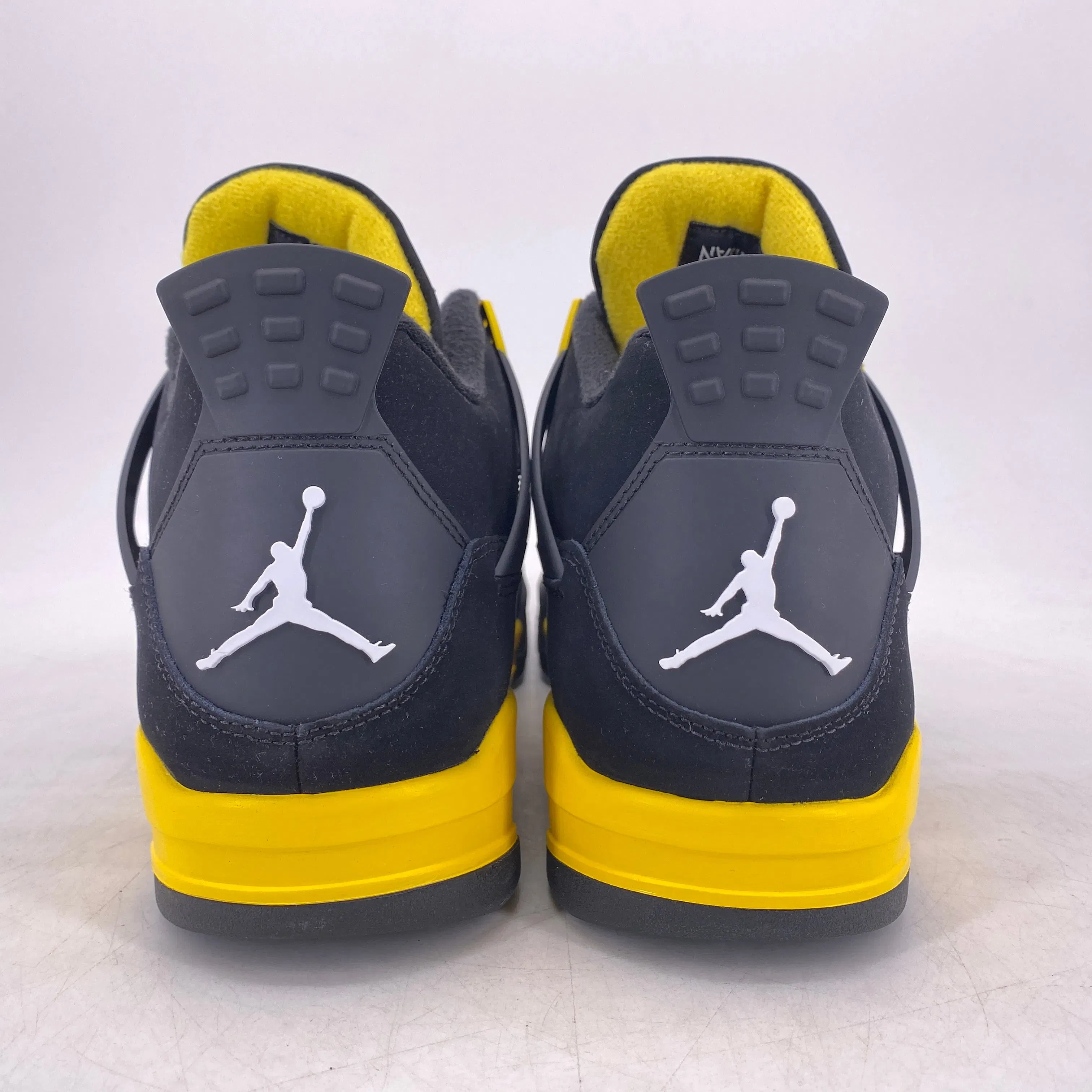 Air Jordan 4 Retro "Thunder" 2023 New Size 12.5