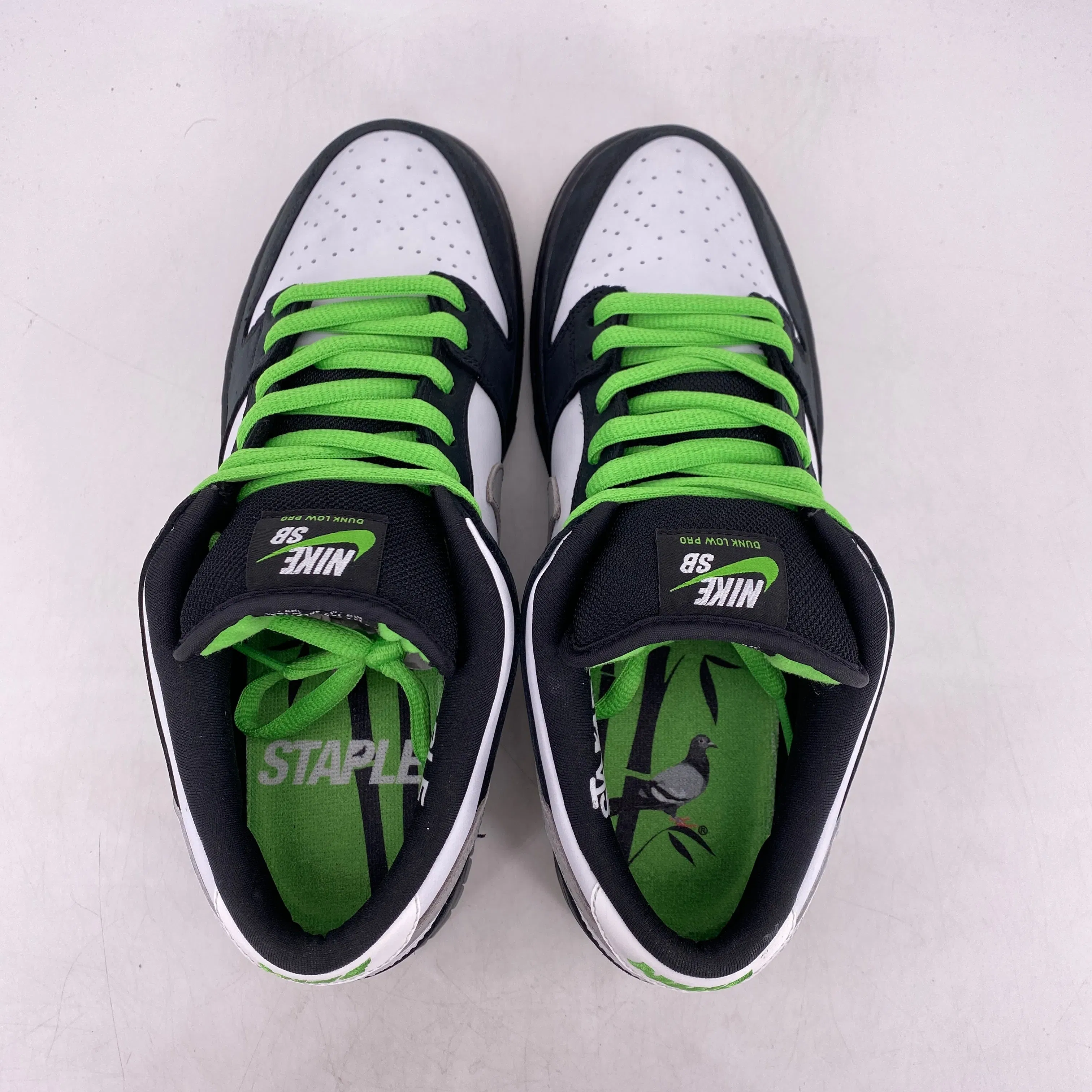Nike SB Dunk Low "Staple Panda Pigeon" 2019 New Size 9.5