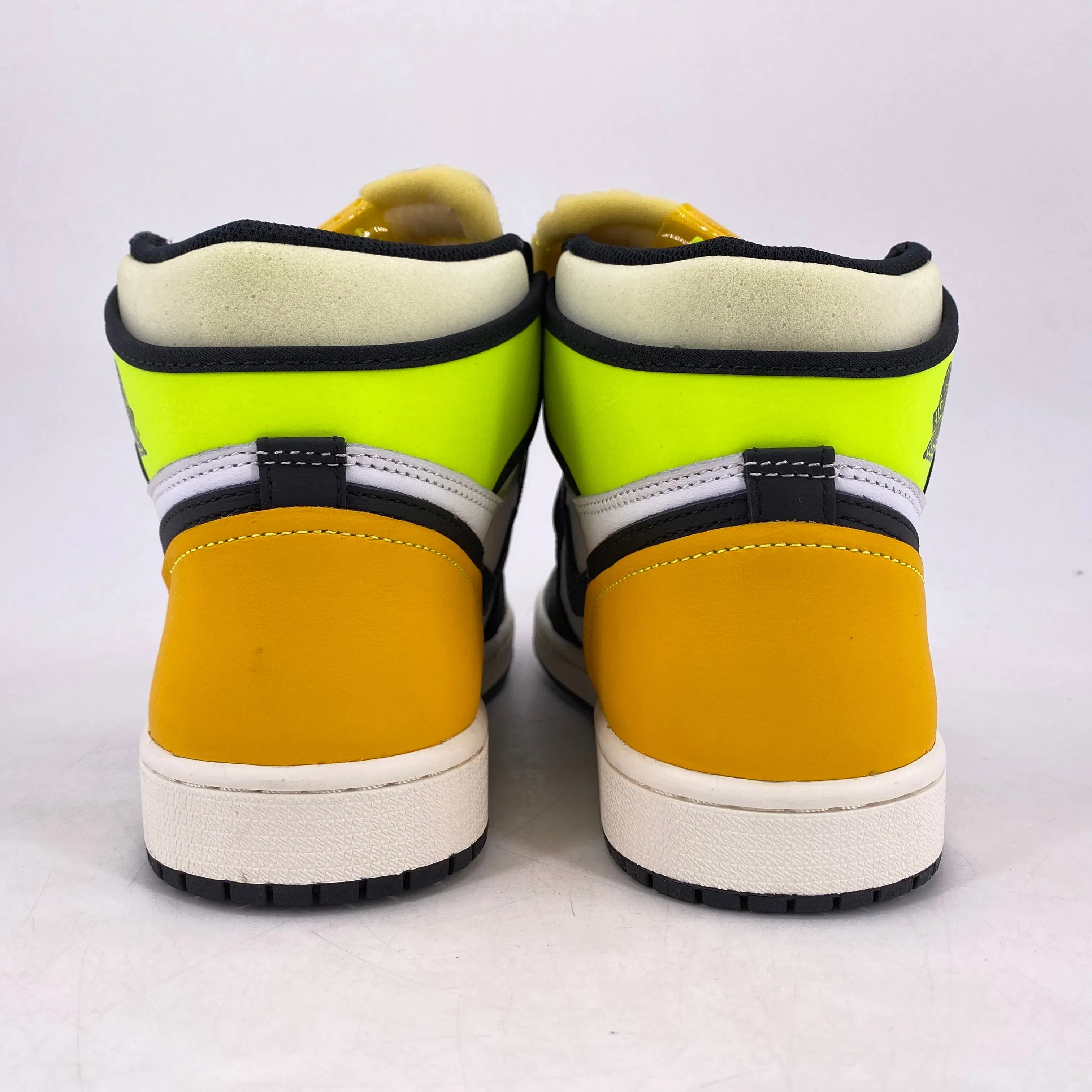 Air Jordan 1 Retro High OG "Volt" 2021 New Size 9