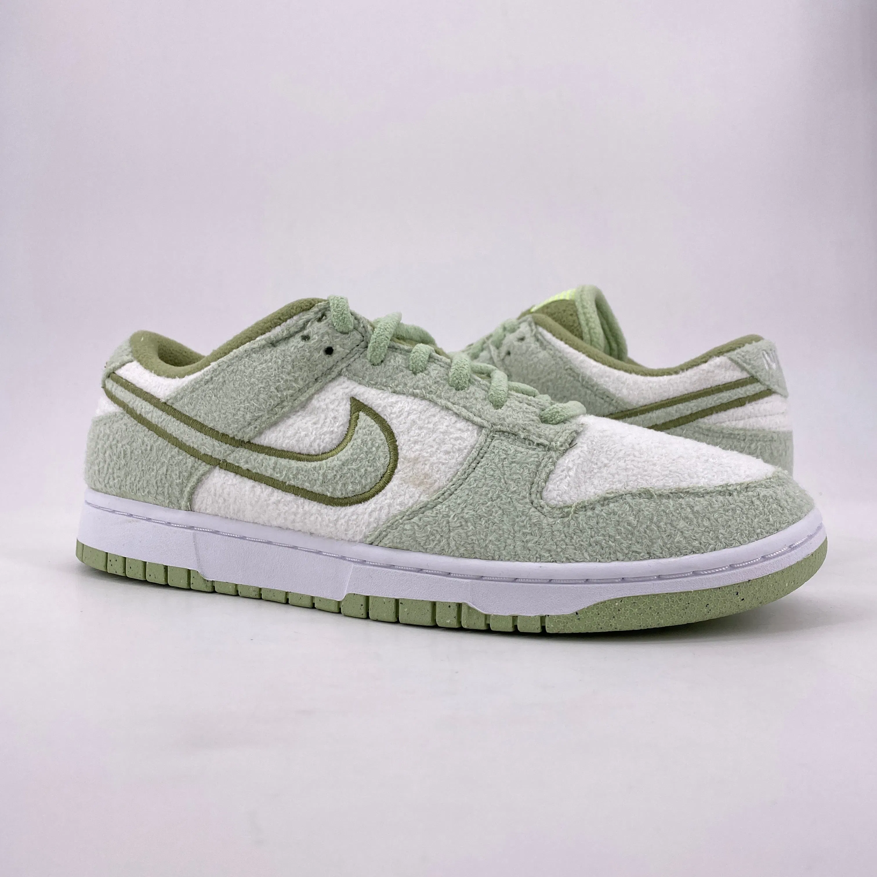 Nike (W) Dunk Low SE "Fleece Pack Honeydew" 2022 New Size 12W