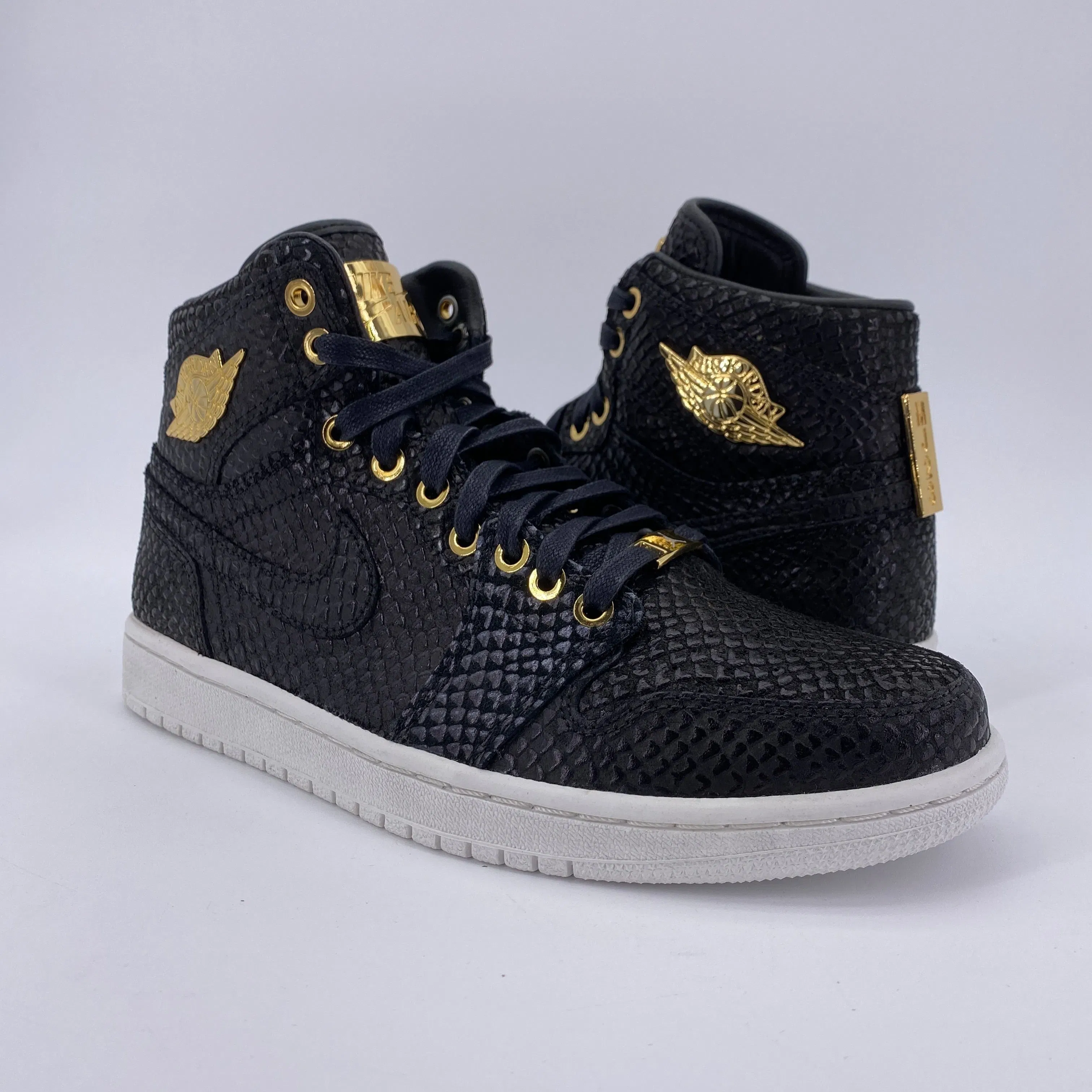 Air Jordan 1 Retro High OG "Pinnacle Black" 2015 New Size 8