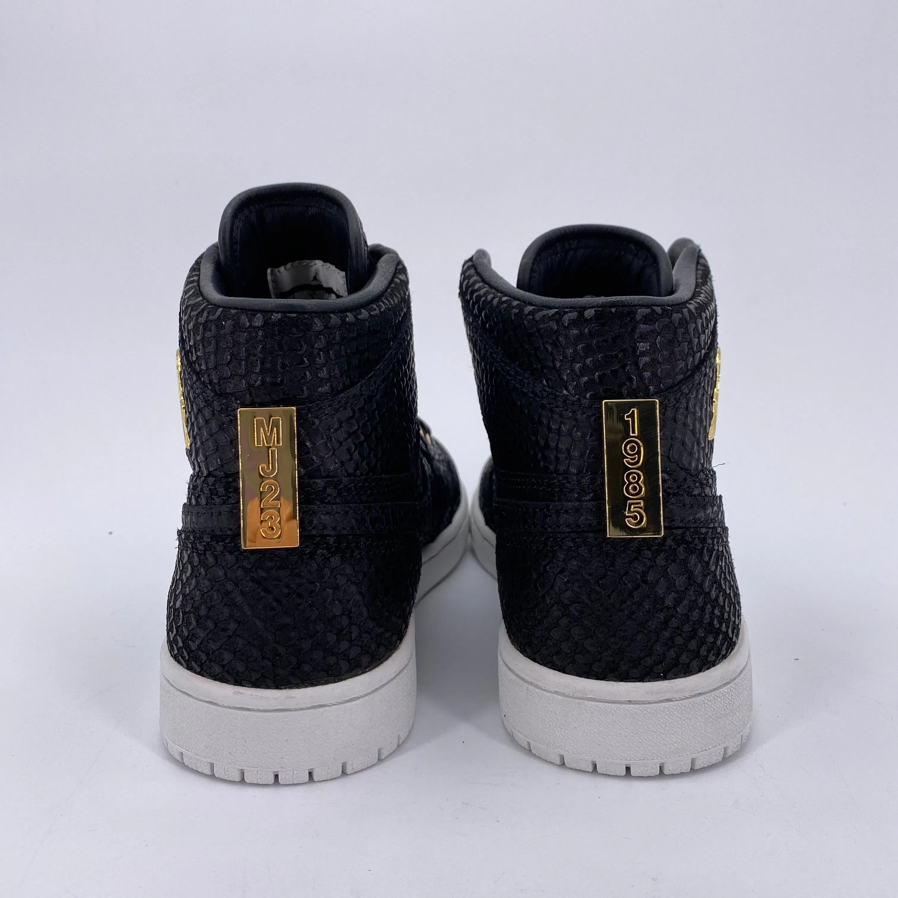 Air Jordan 1 Retro High OG "Pinnacle Black" 2015 New Size 8
