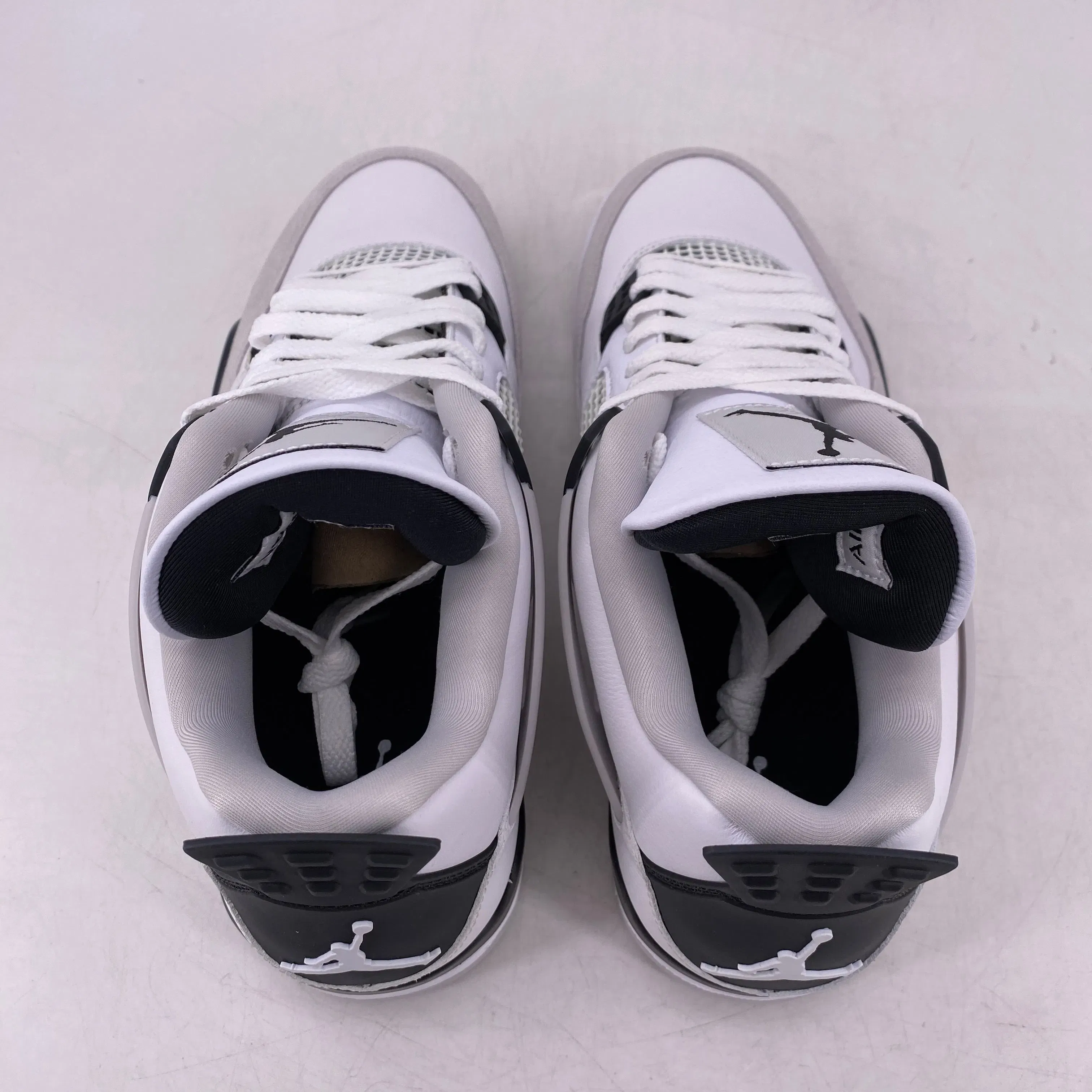 Air Jordan 4 Retro "Military Black" 2022 New (Cond) Size 10
