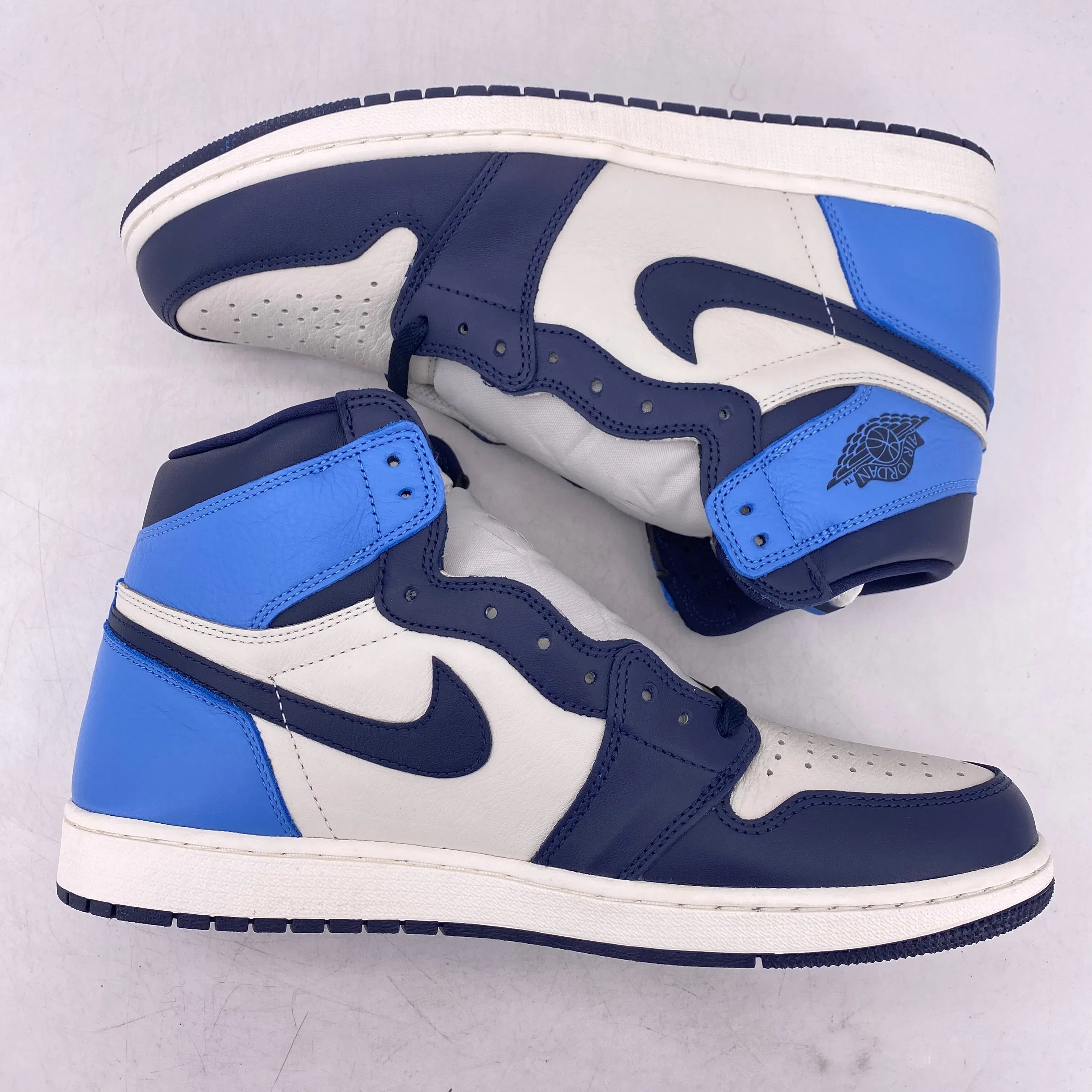 Air Jordan 1 Retro High OG "Unc Obsidian" 2019 New Size 13