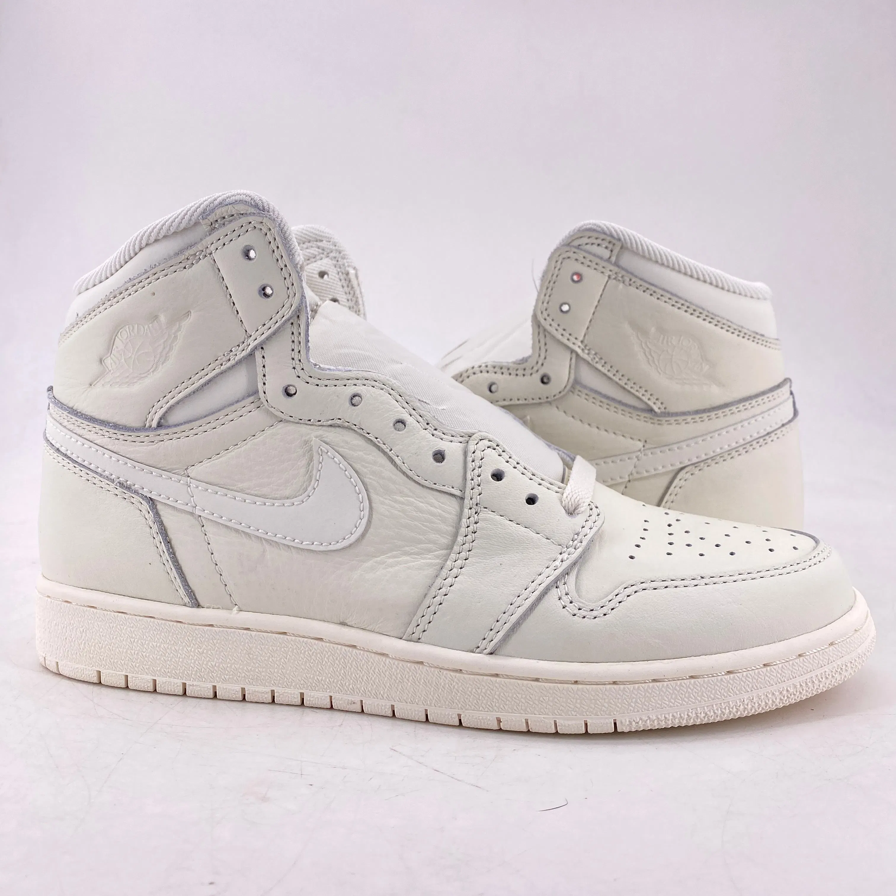 Air Jordan (GS) 1 Retro High OG "Sail" 2017 New Size 7Y