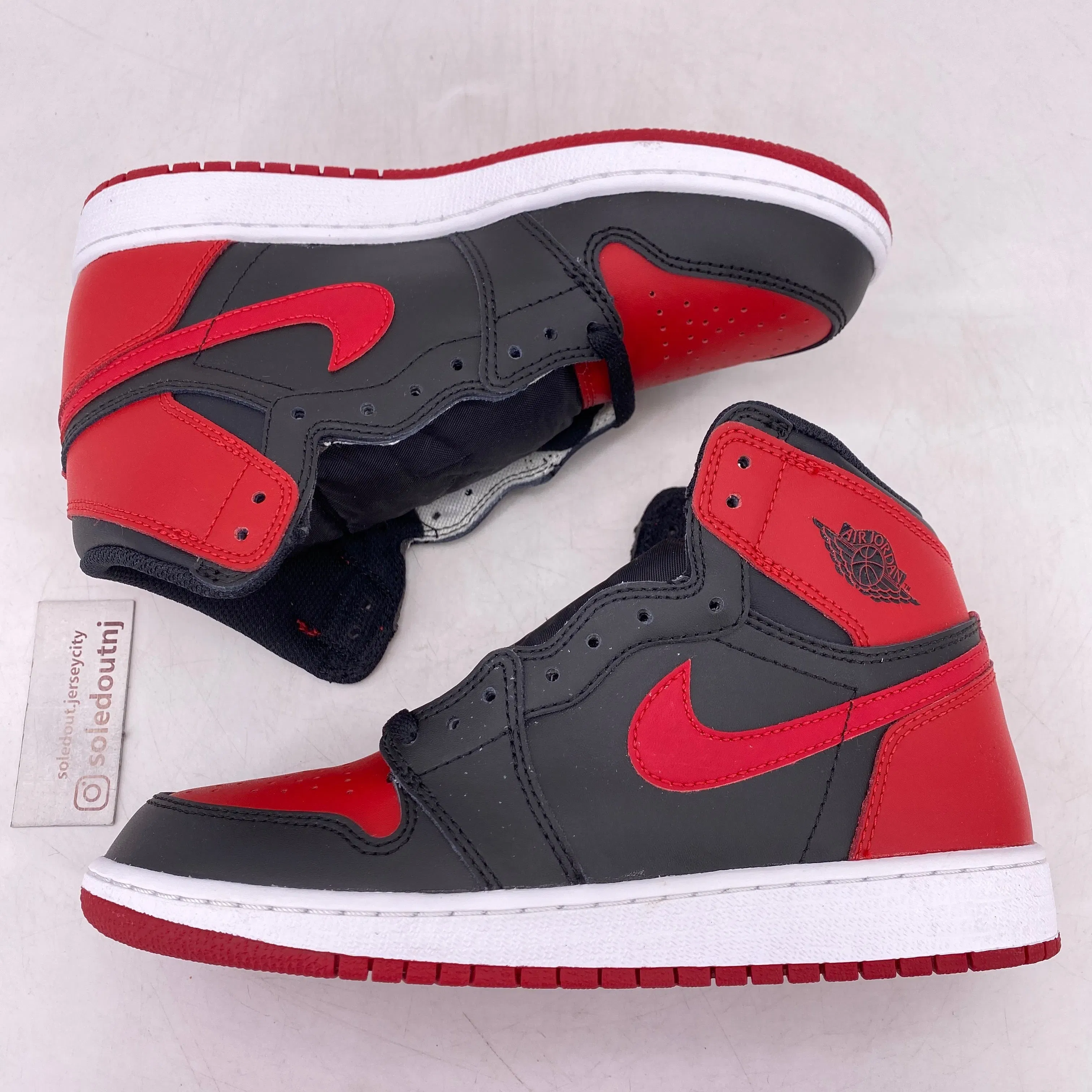 Air Jordan (GS) 1 Retro High OG "Banned" 2016 New Size 6Y