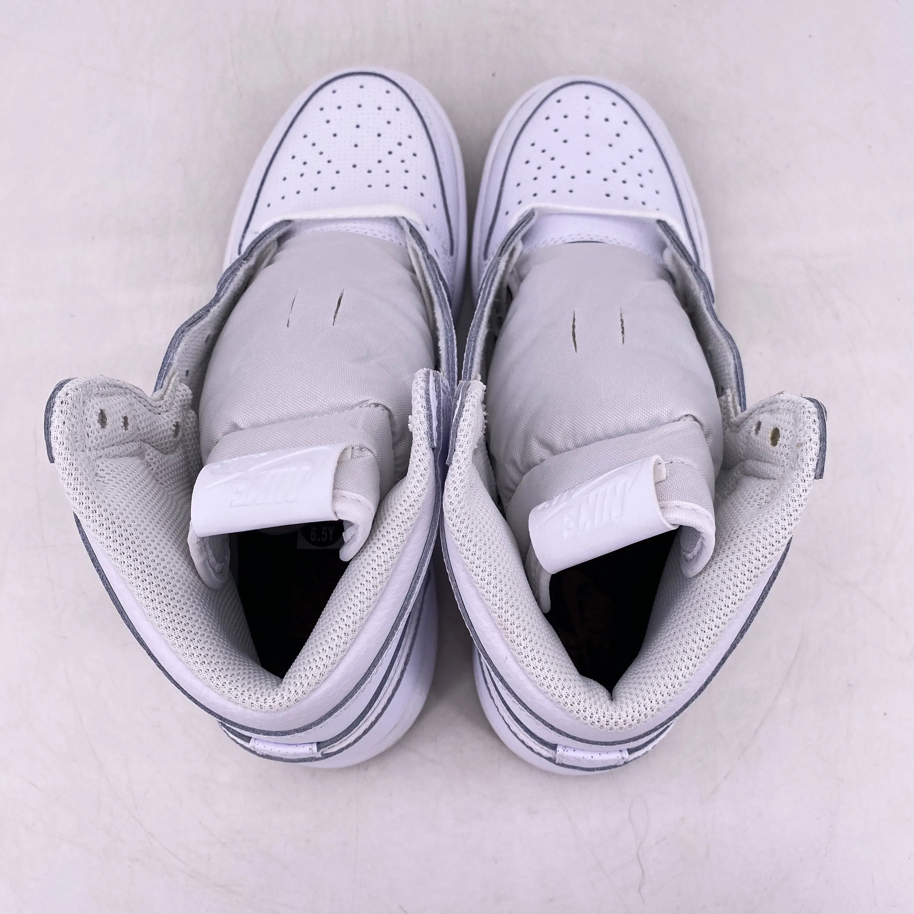 Air Jordan (GS) 1 Retro High OG "Perforated White" 2017 New Size 6.5Y