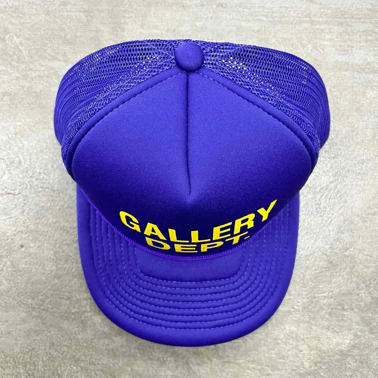 Gallery DEPT. Trucker Hat "YELLOW" New Purple