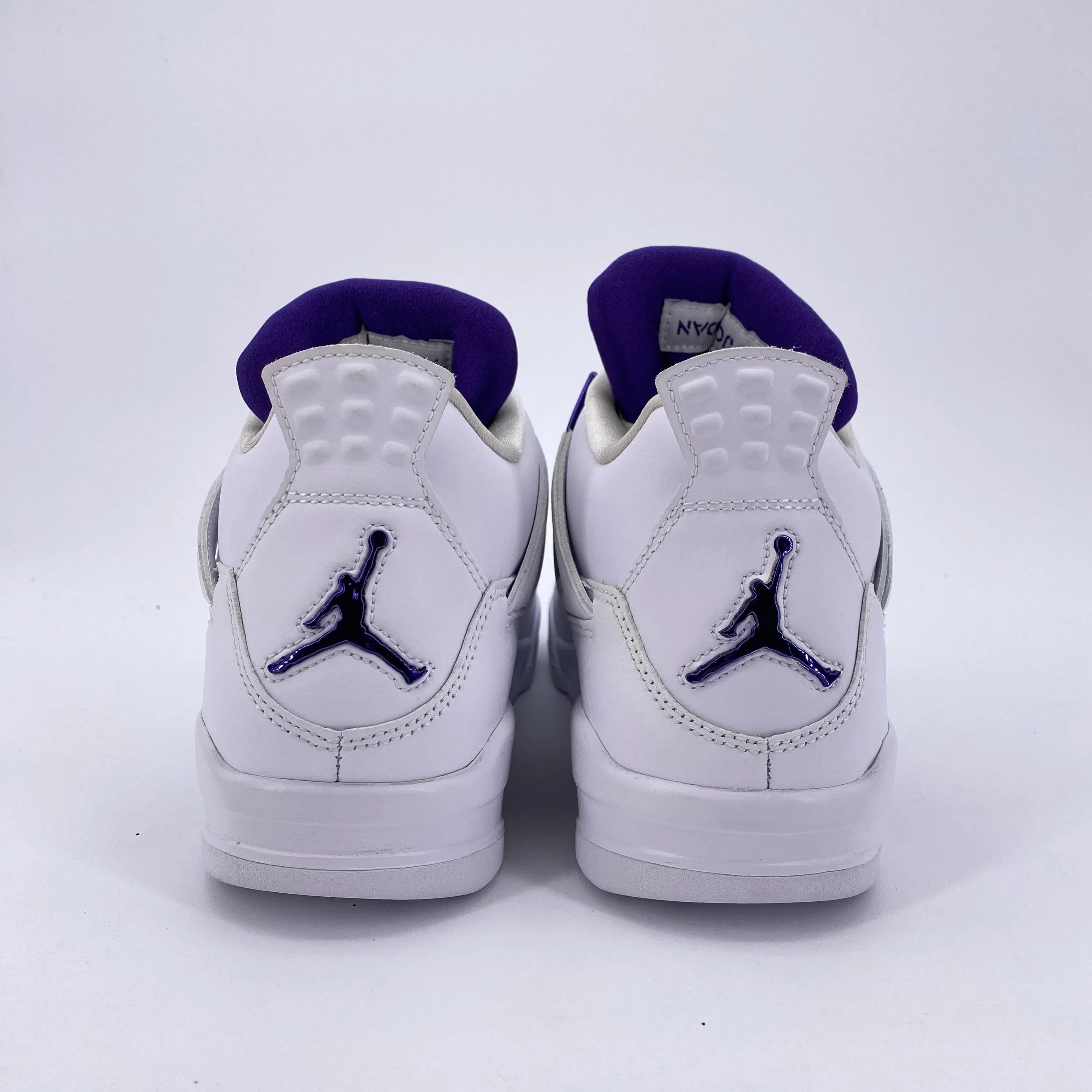 Air Jordan 4 Retro "Metallic Purple" 2020 New (Cond) Size 8.5