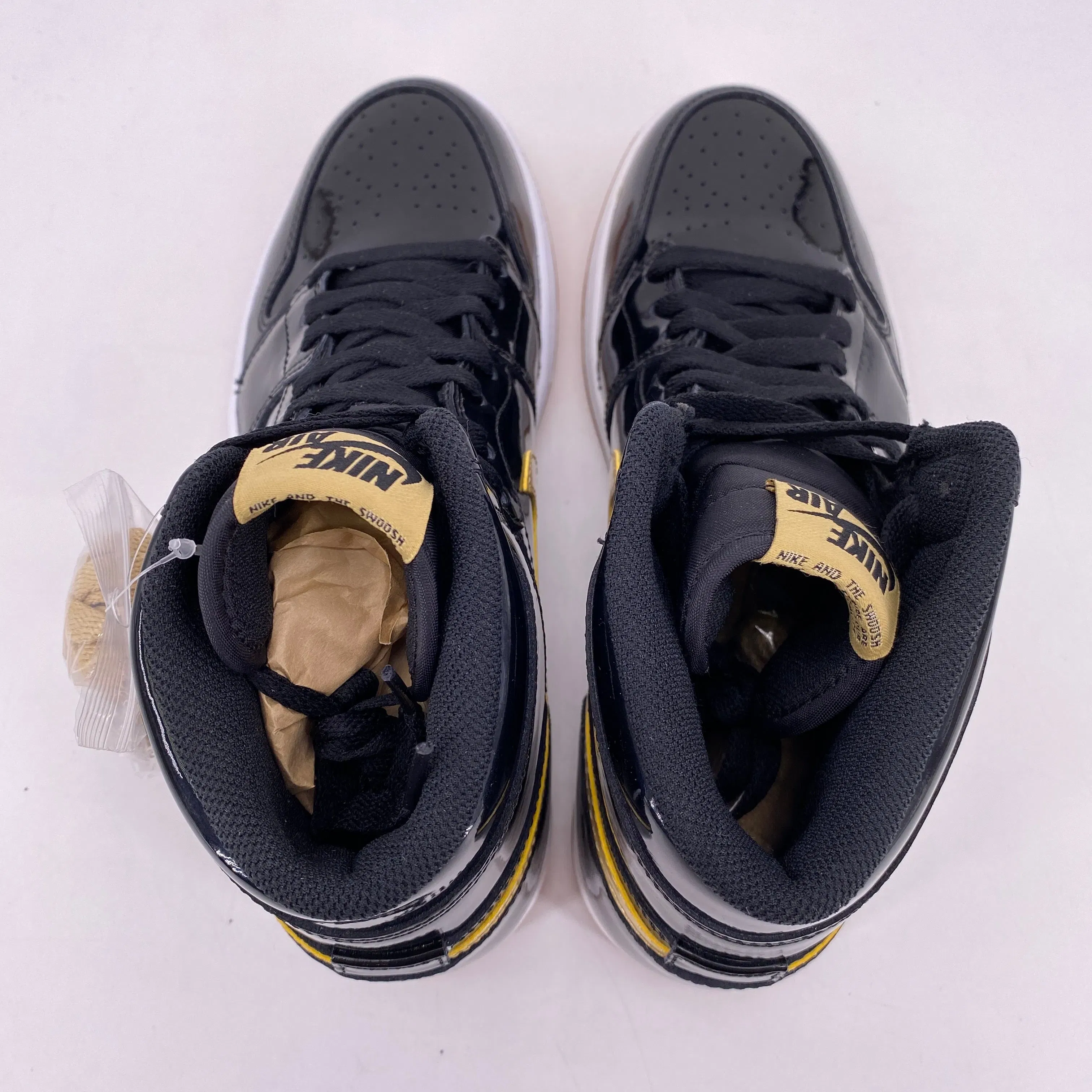 Air Jordan 1 Retro High OG "Black Metallic Gold" 2013 New Size 8