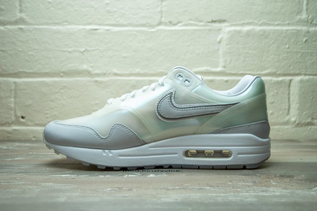 Nike Air Max 1 SNKRS Day White DA4300 100