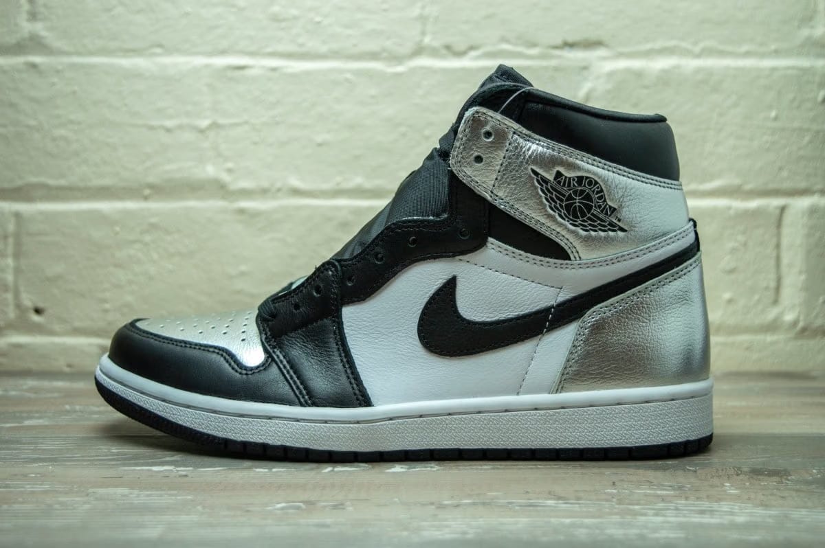 Nike Air Jordan 1 Retro High Silver Toe CD0461 001