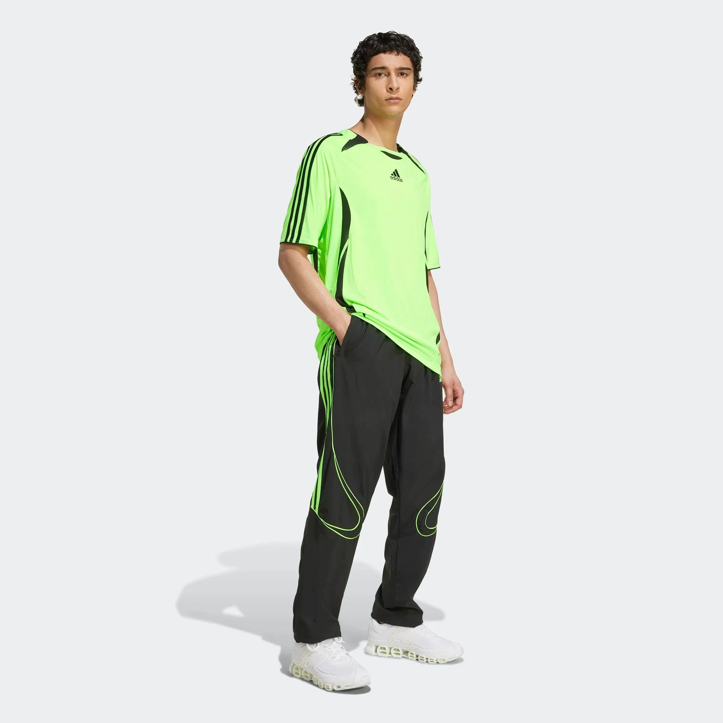 Adidas Originals Teamgeist Adicolor T-Shirt - Signal Green / Black