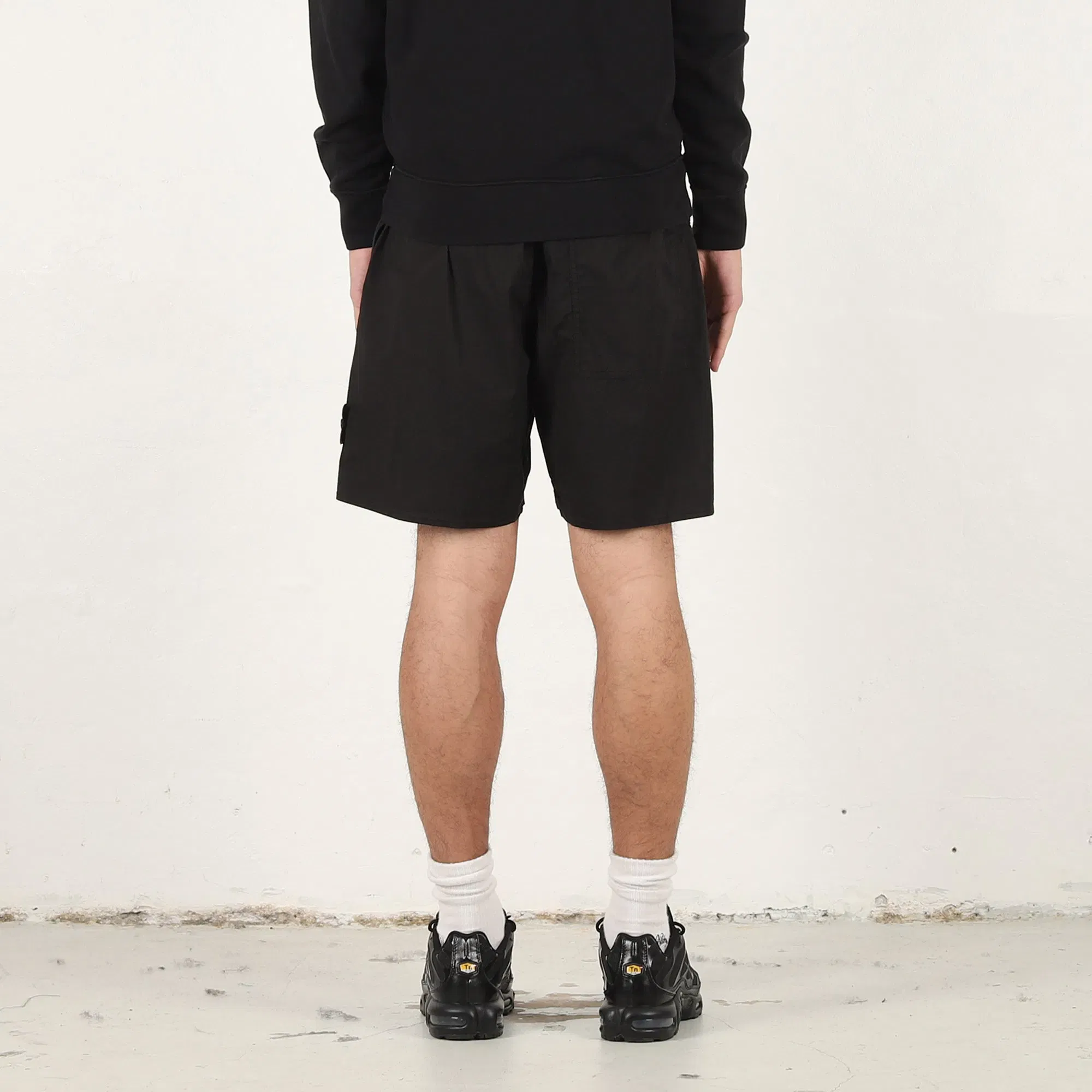 Stone Island L100001 Shorts - Black