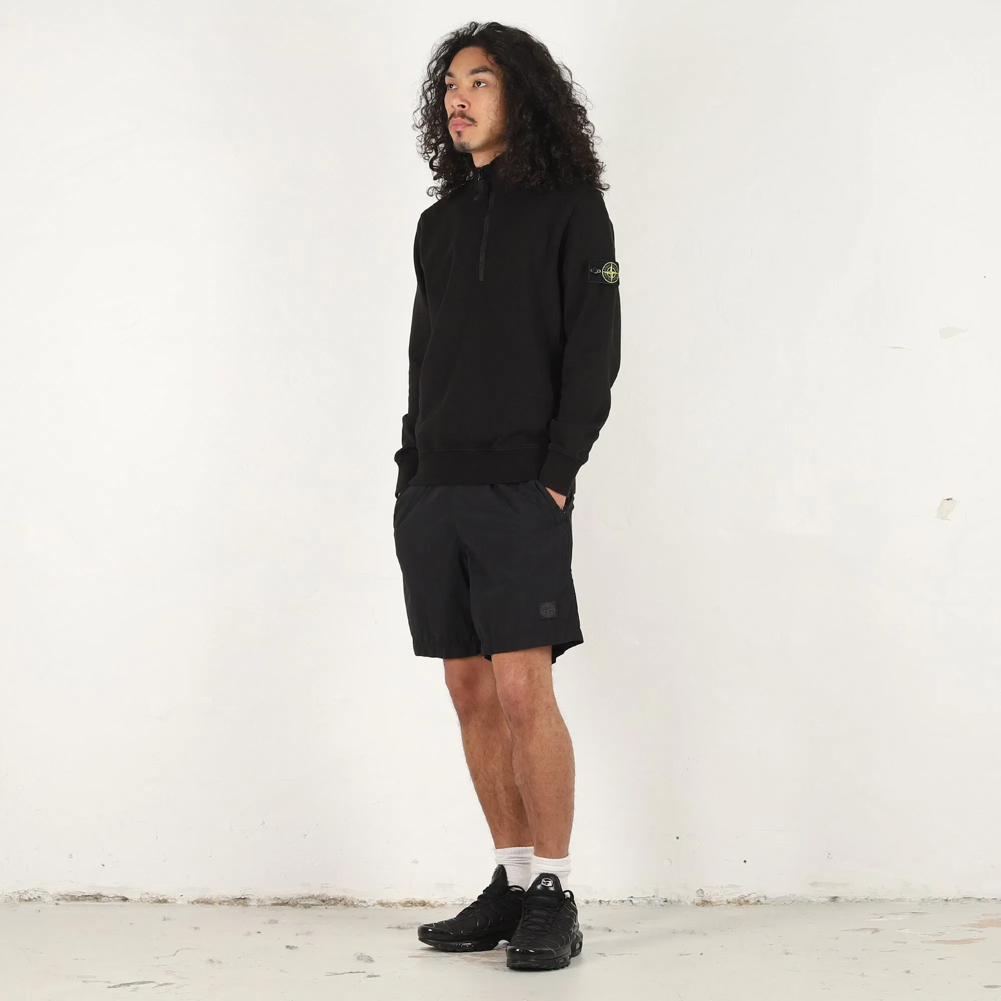 Stone Island B100002 Shorts - Black