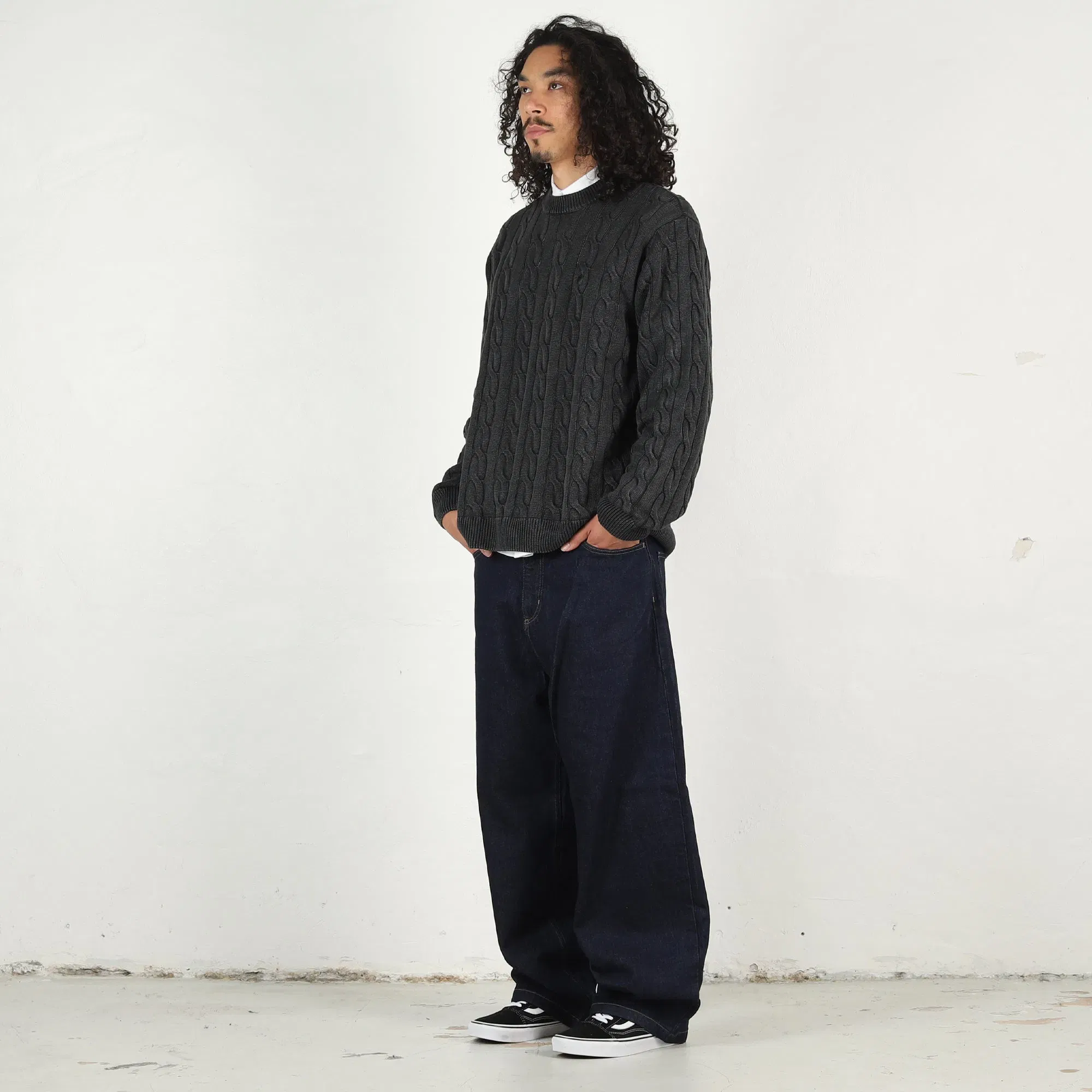 Carhartt WIP Carter Sweater - Black garment dyed