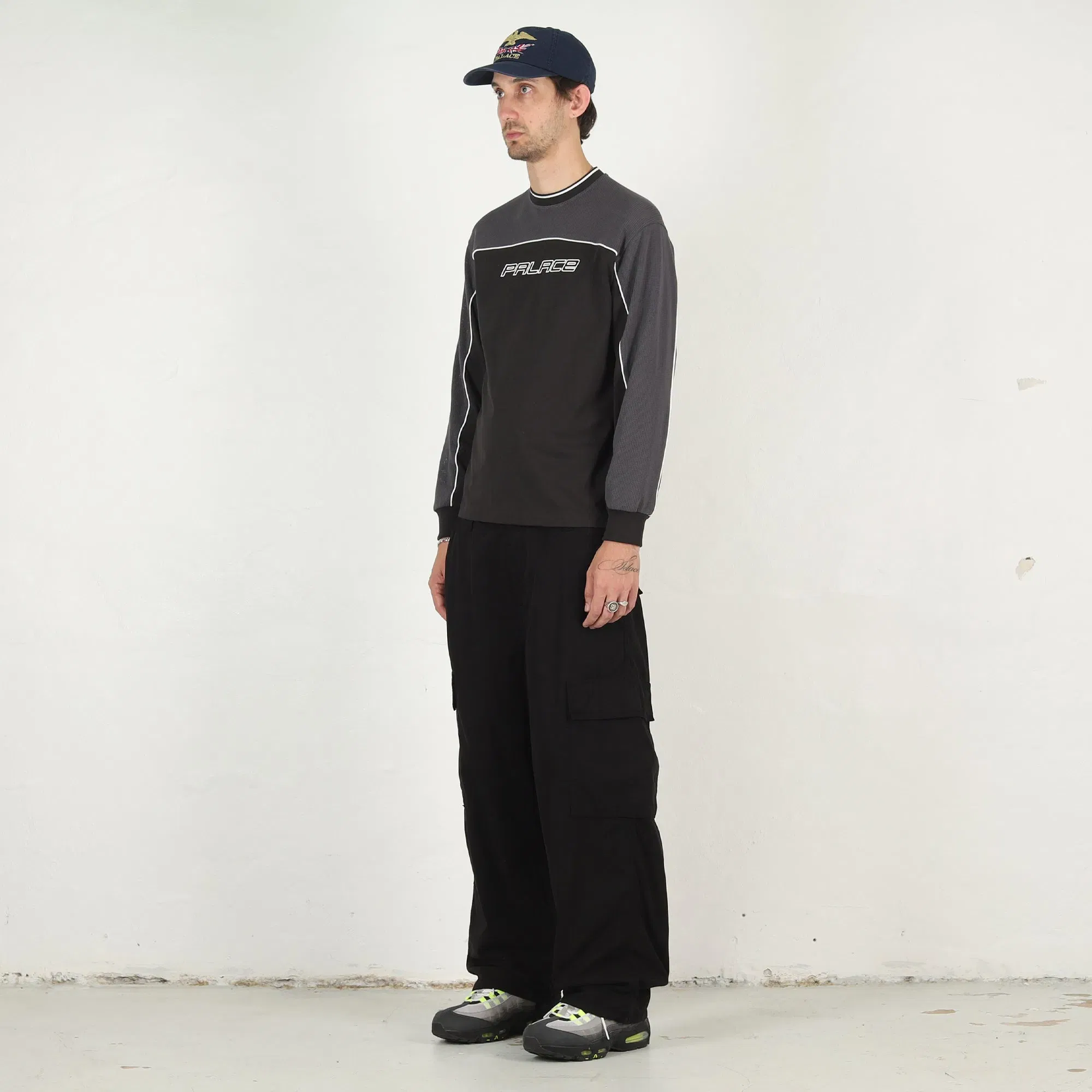 Carhartt WIP Kade Cargo Pant - Black garment dyed