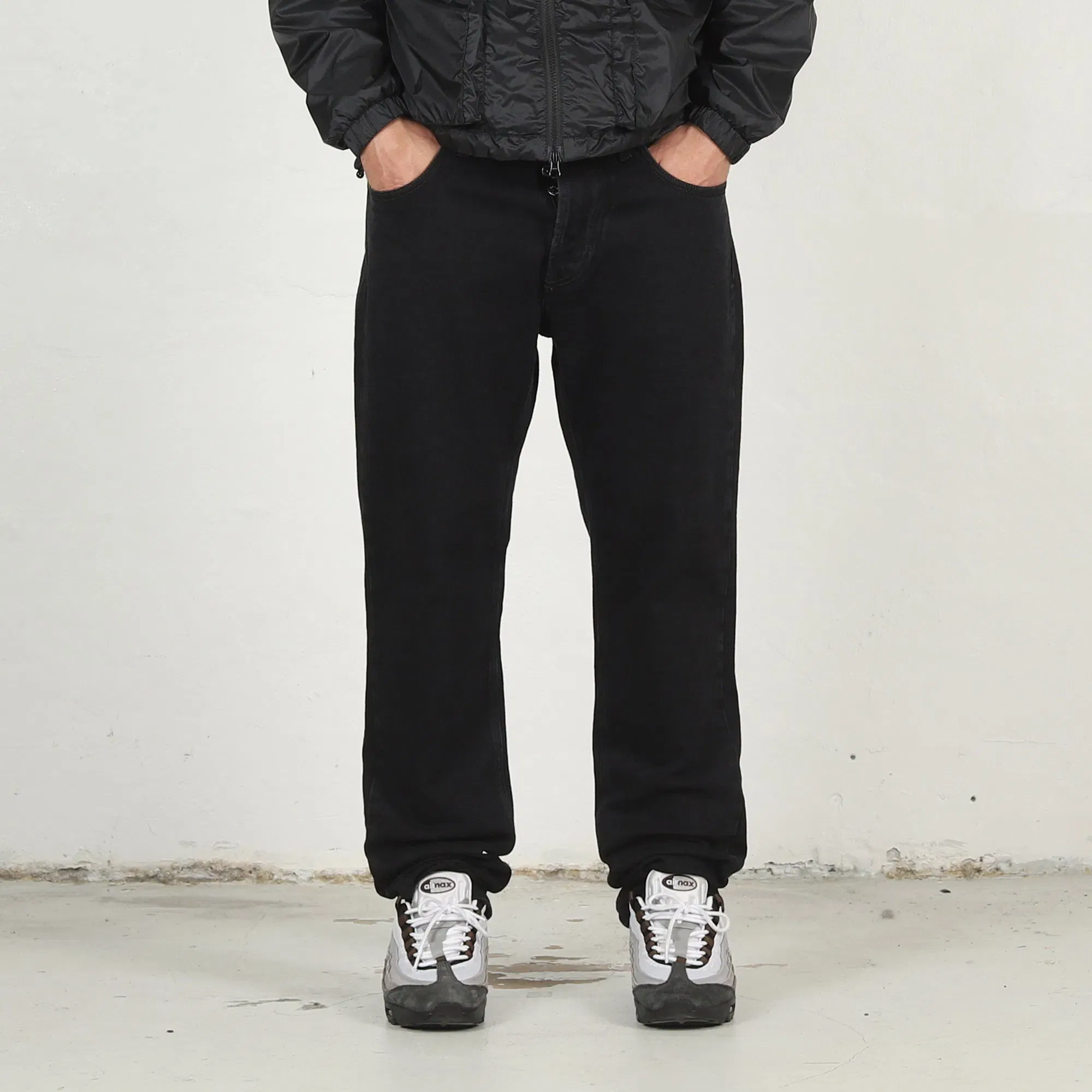 Stone Island J100007 Trousers - Black Rinse