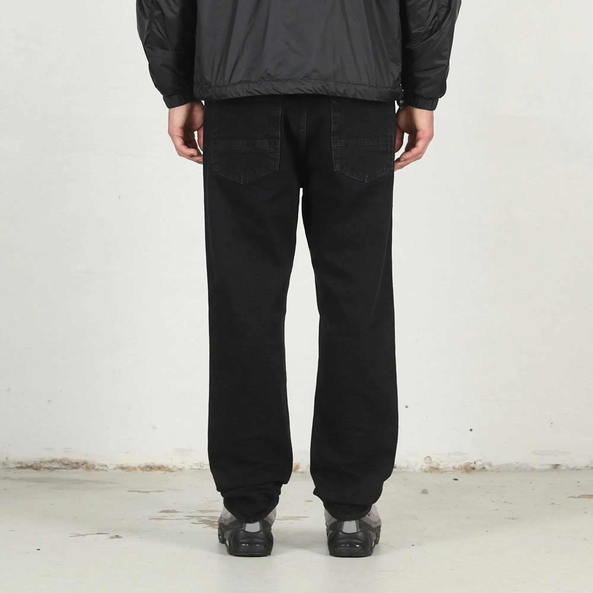 Stone Island J100007 Trousers - Black Rinse