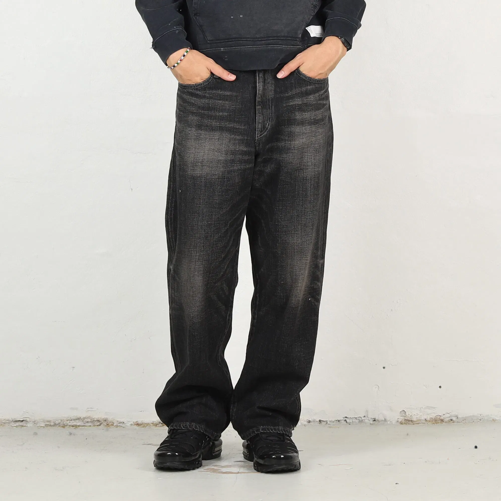Neighborhood Washed Denim DP Wide Pants - Black