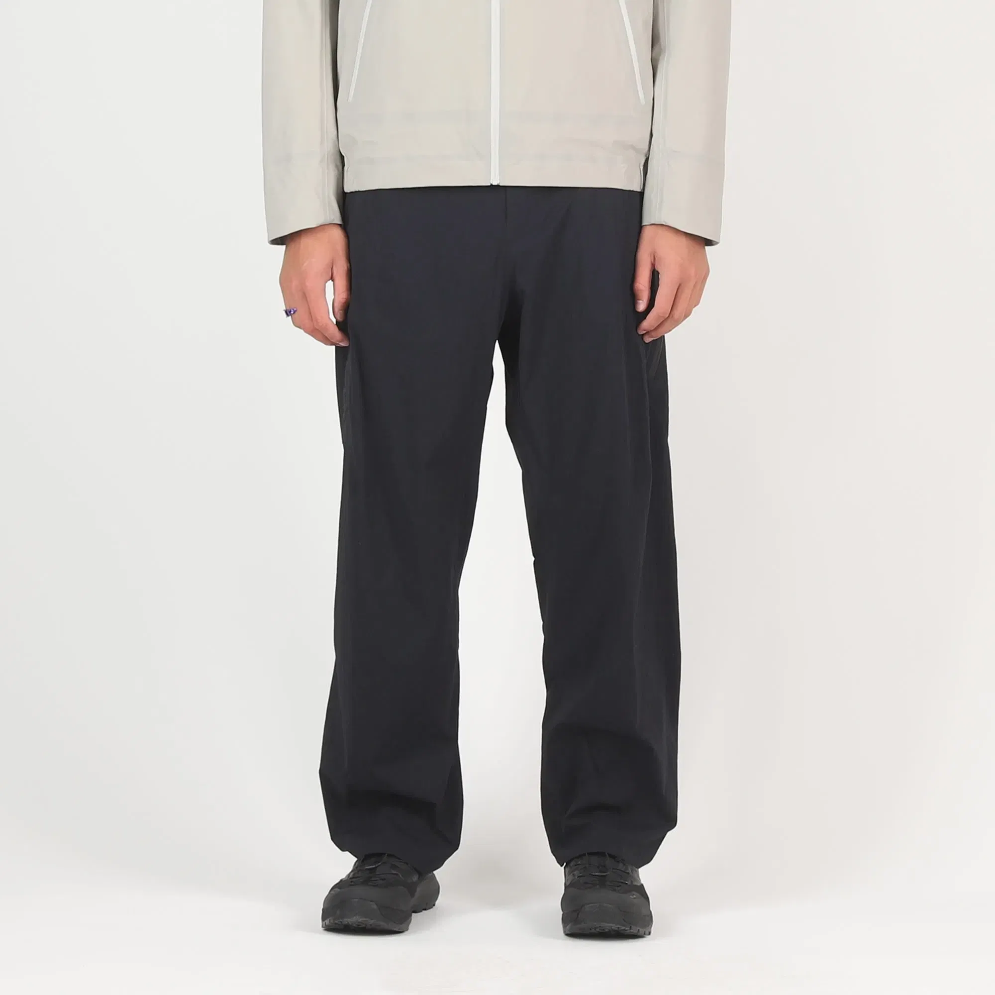 Veilance Spere LT Cargo Pant - Black