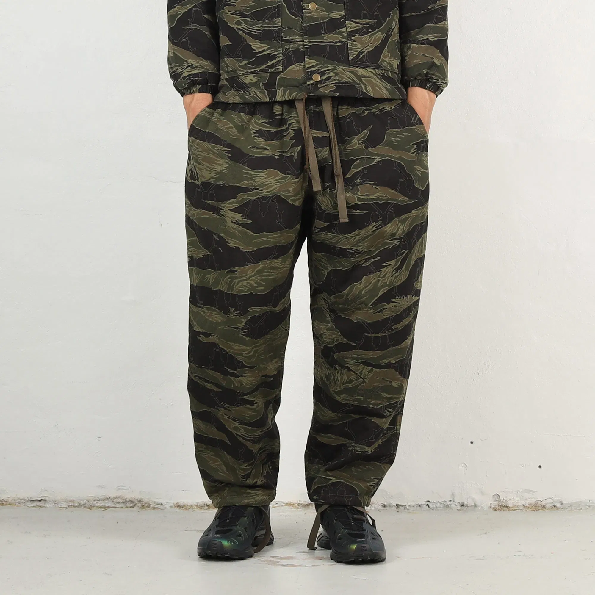 SOUTH2 WEST8 String Slack Pant - Camo
