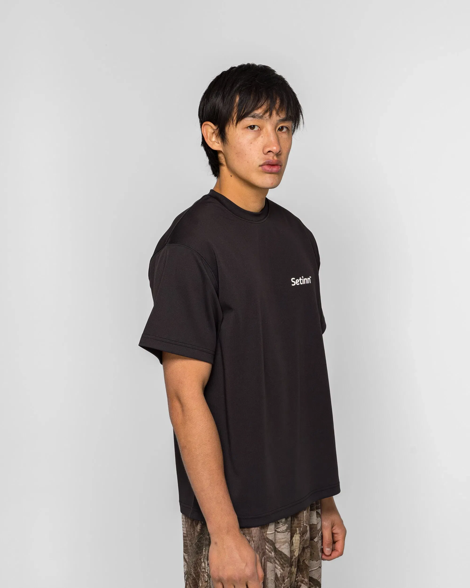 Setinn One Point Script Shirt - Black