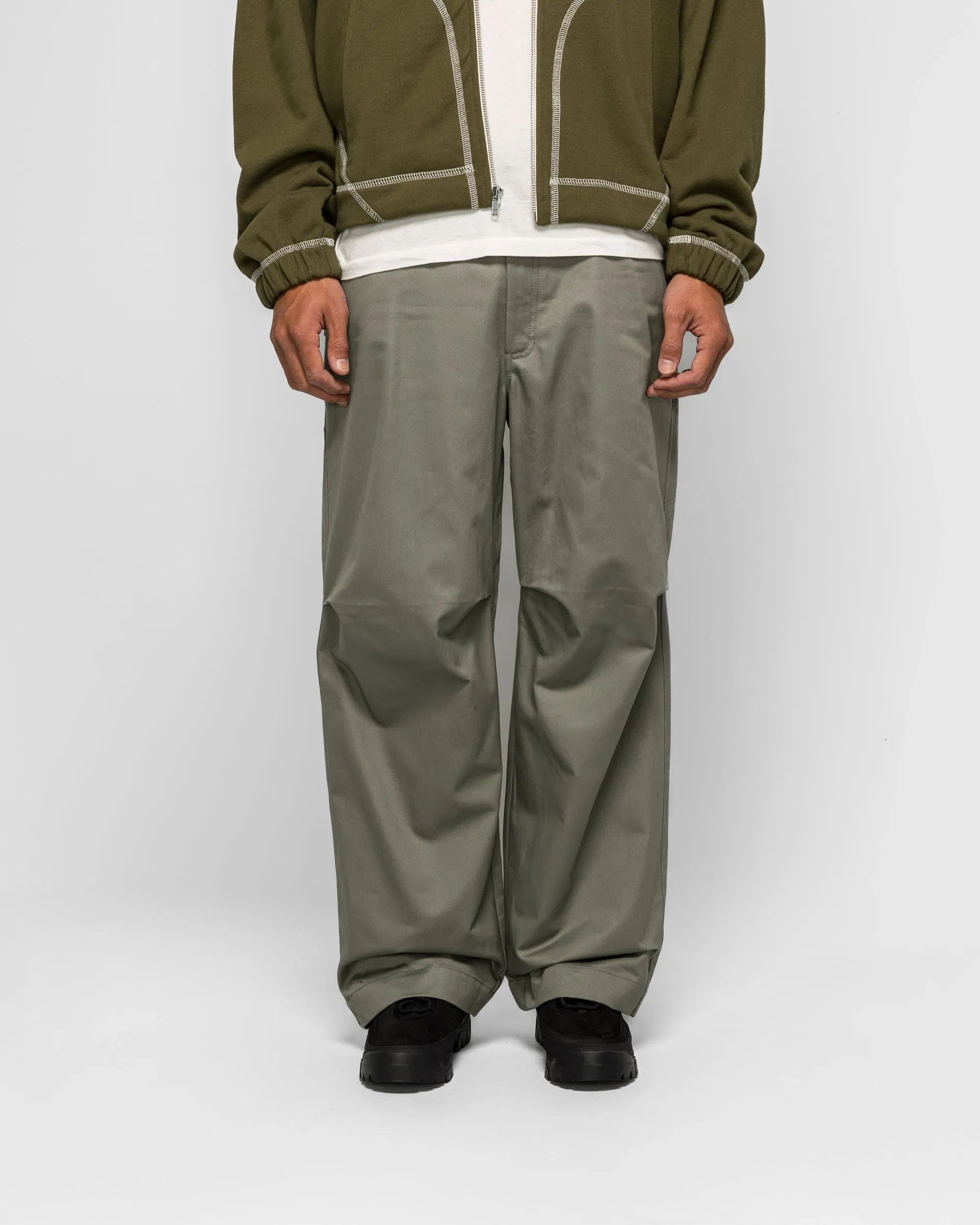 Colin Meredith Loop Claw Trouser - Olive