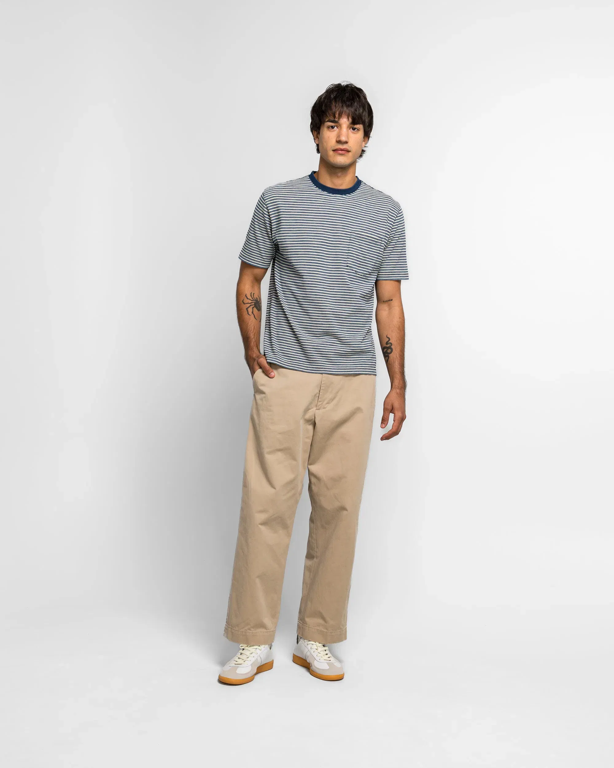 BEAMS PLUS Pocket Tee Indigo Stripe - Off White