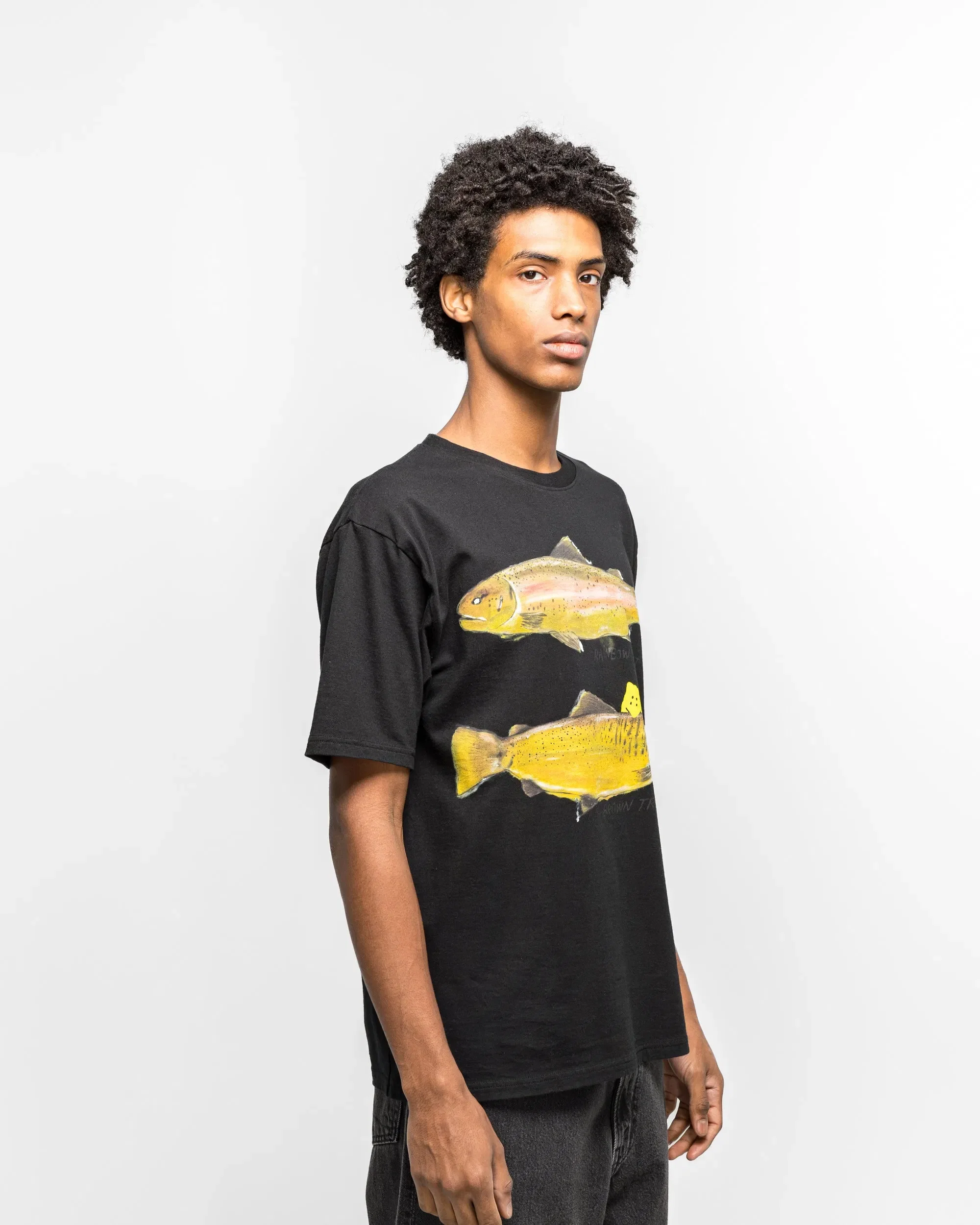 KAPITAL 20/-Jersey Crew T (Two Trouts PECKISH RAINBOWY) - Black