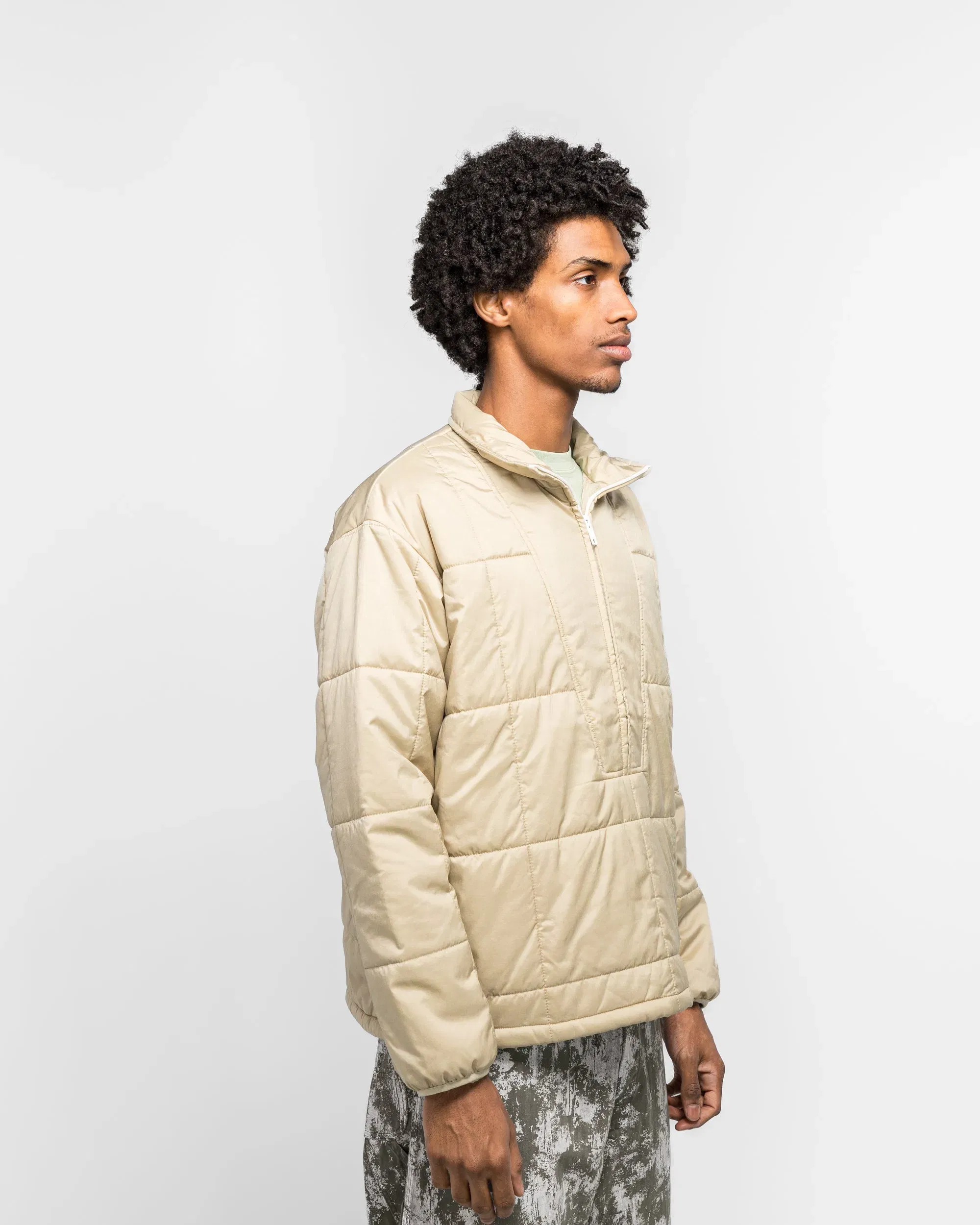 BEAMS PLUS Puffy Jacket - Beige