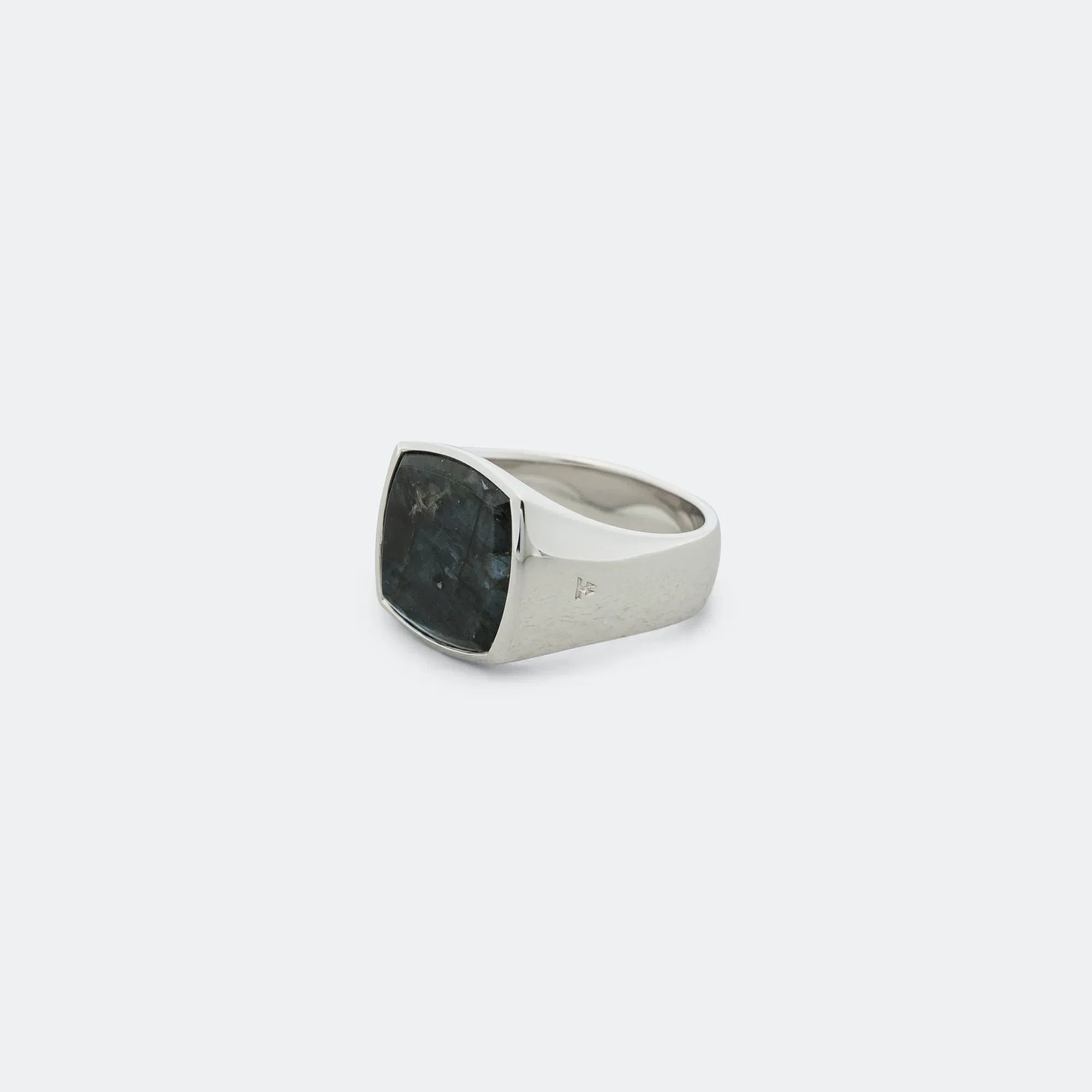 Tom Wood Cushion Ring - Black Larvikite/925 Silver